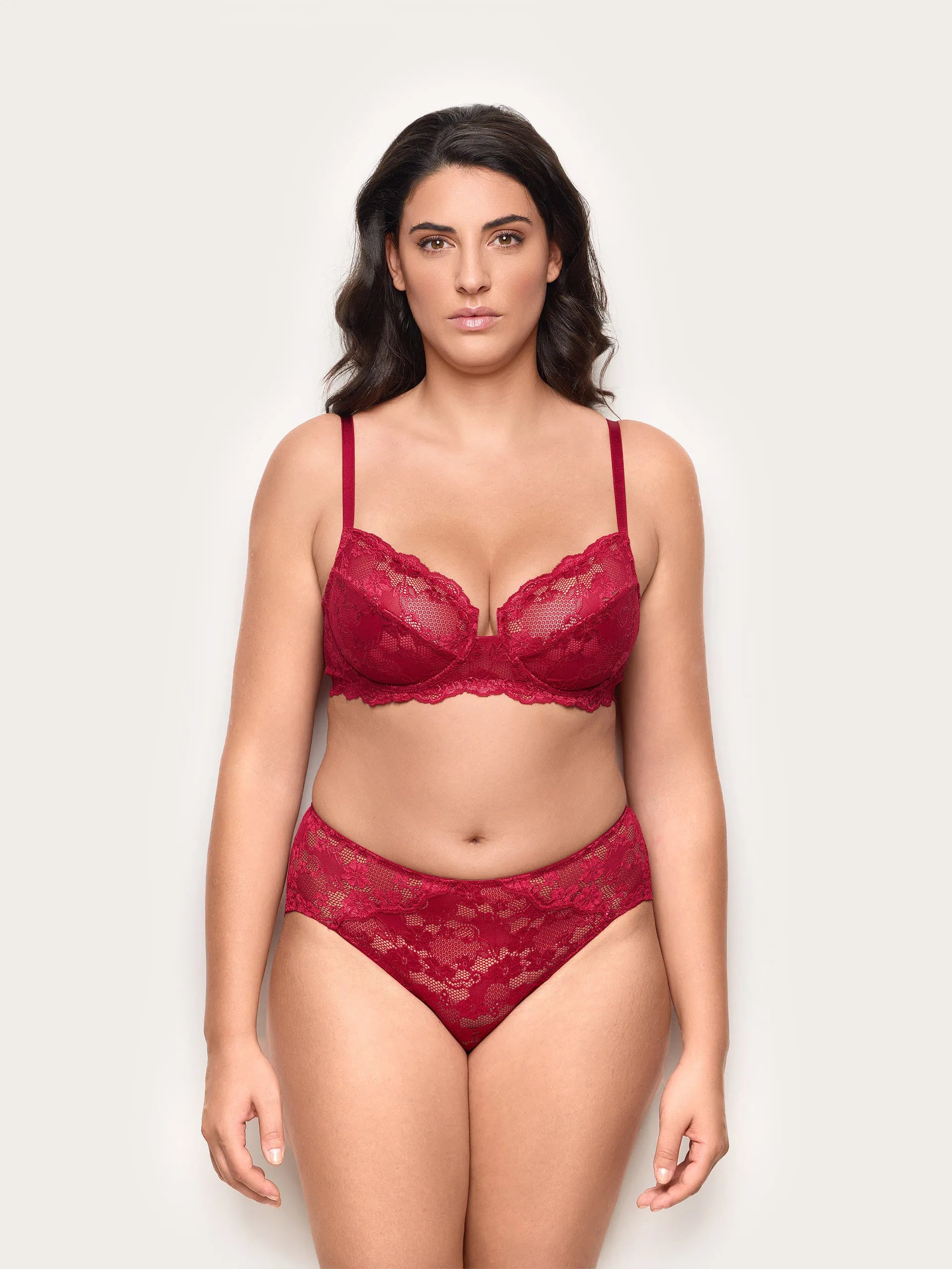 Yamamay_Ruby Red_Primula Color Lace High-Waisted Briefs_ISLD184003_909_02