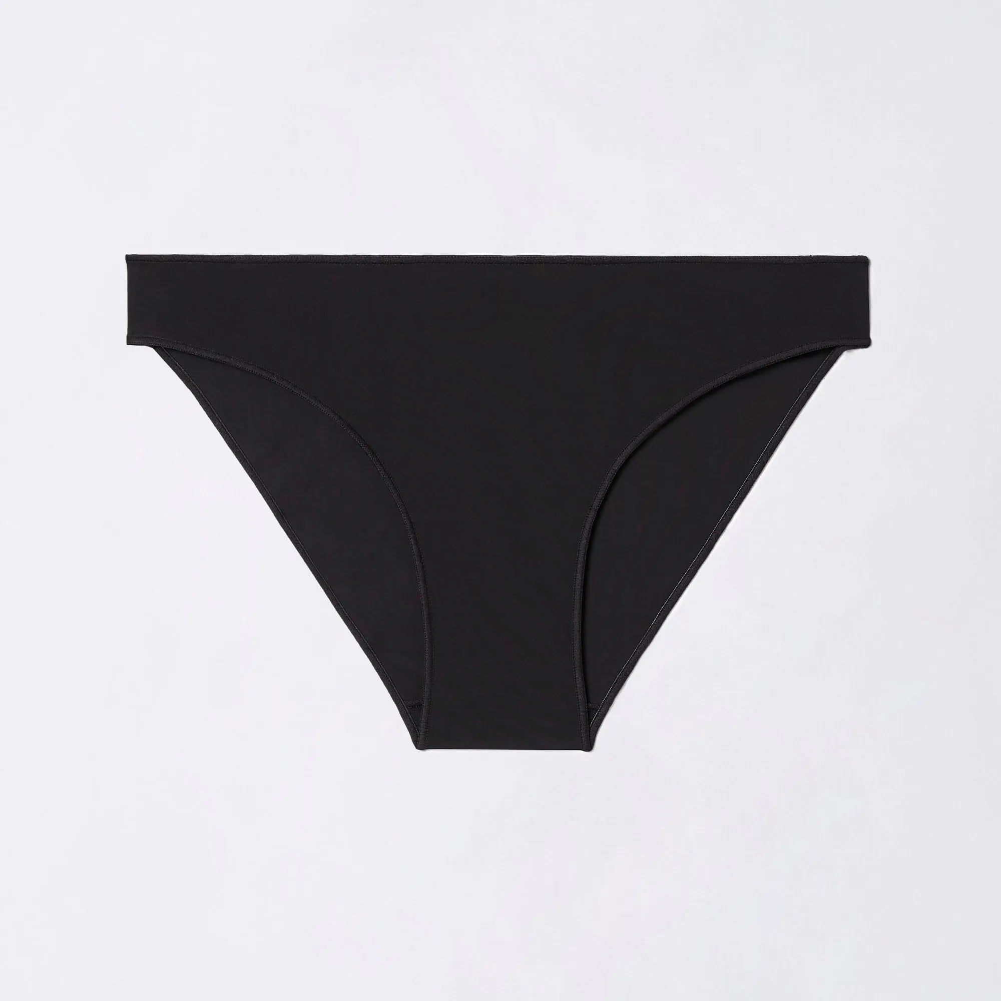 Yamamay_Black_Briefs - Justin Rec_ISLD99X047_072_04
