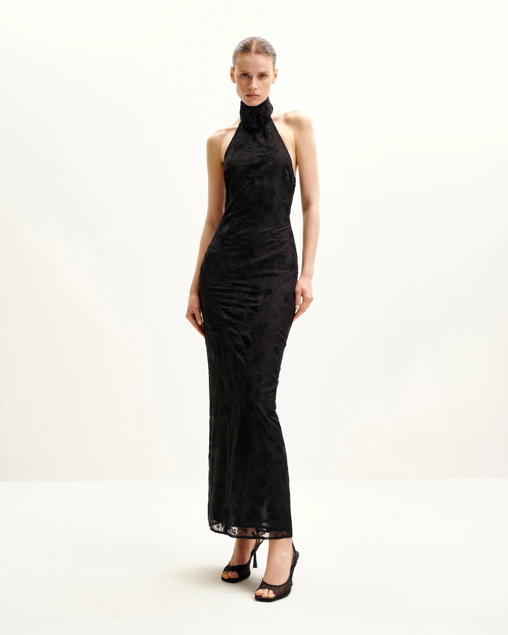 JW PEI_Black_Uliana Floral Lace Halterneck Maxi Dress_JR30234-1_Black_01