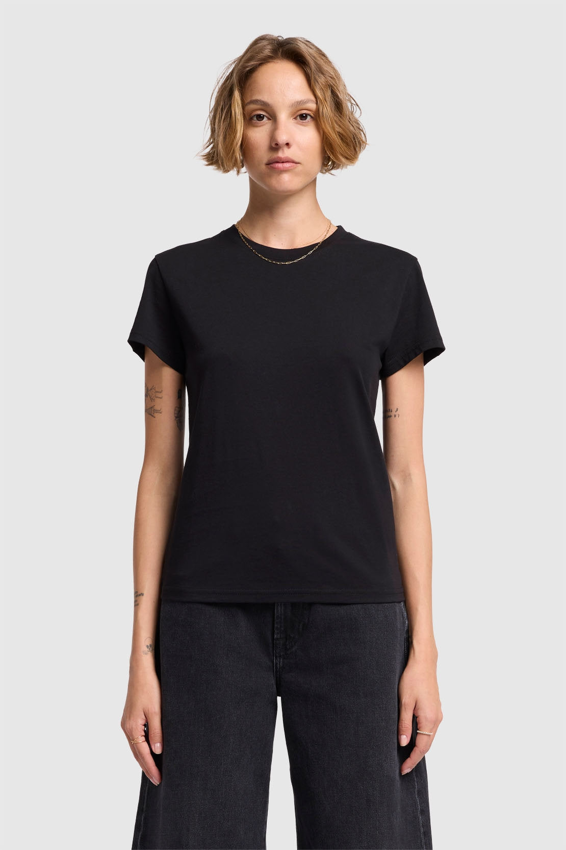 Ss Basic Tee Cotton Blend Black_JSLL7150BK_BK_01