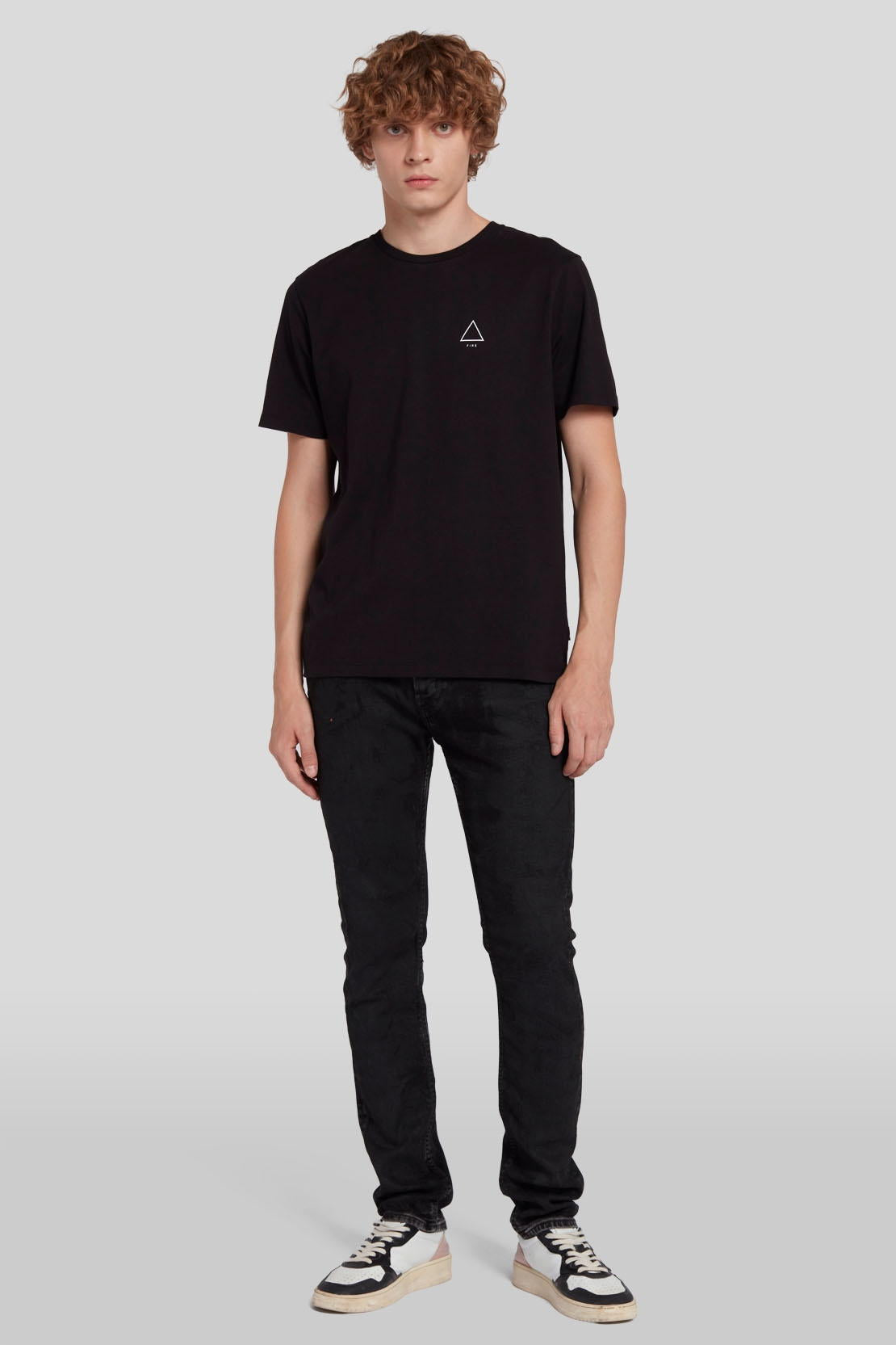 Ss Graphic Tee Fire Black_JSLM332SFI_FI_02