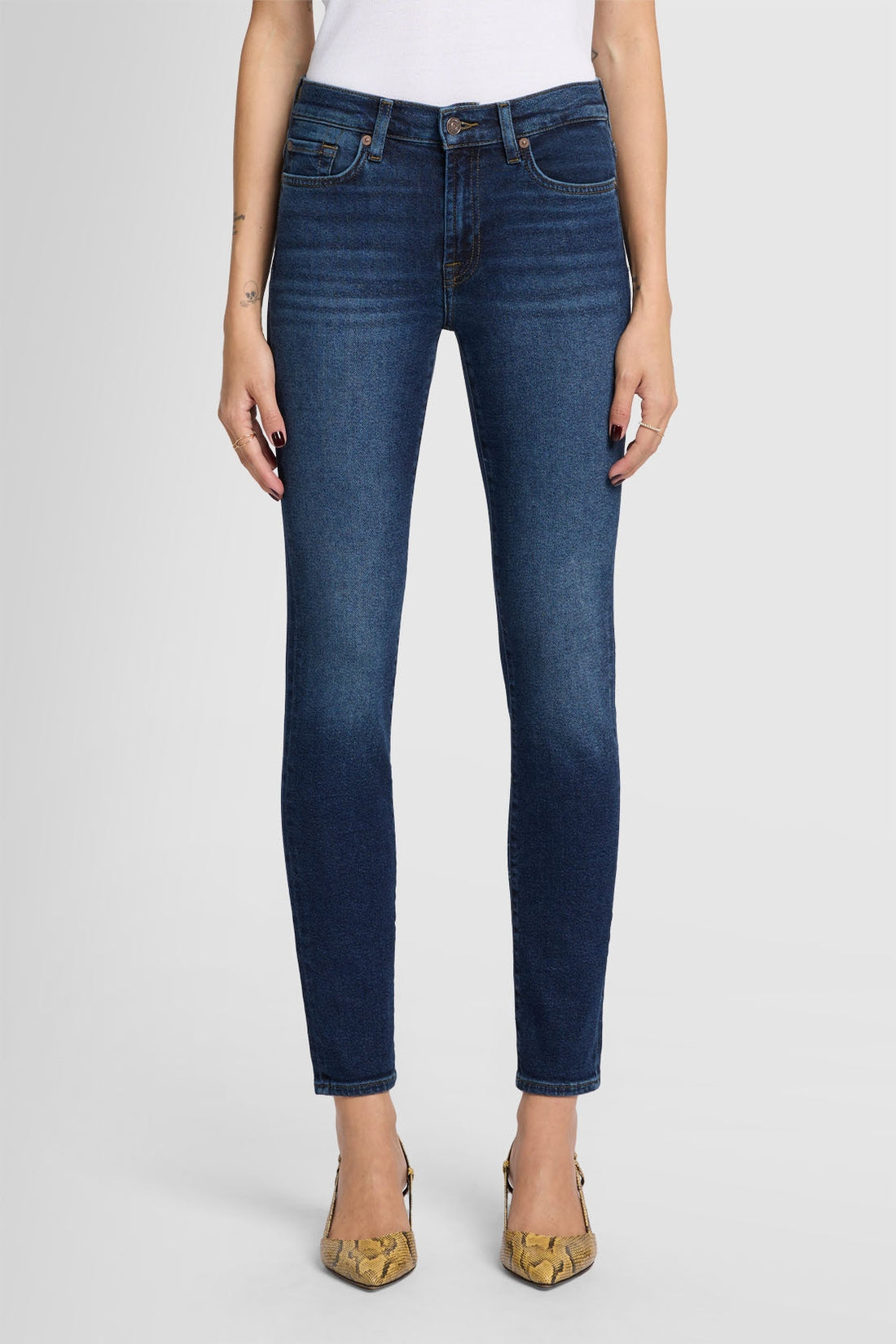 Roxanne Cisco_JSWXA910CI_CI_02