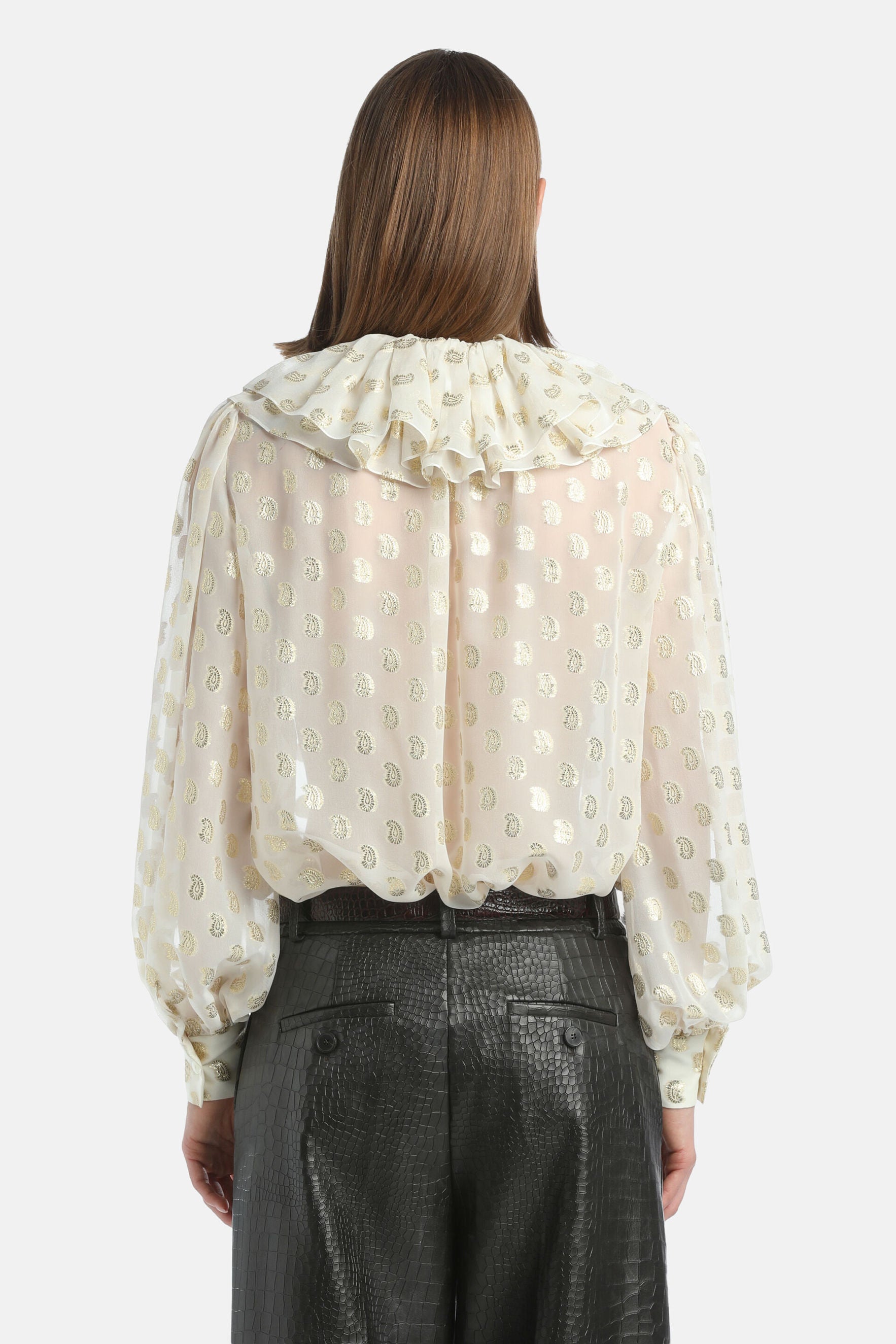 Luisa Spagnoli_Var Panna Oro_Latitudine - Silk Shirt with Lurex Details Ð Fashion Show_LATITUDINE_3916_02