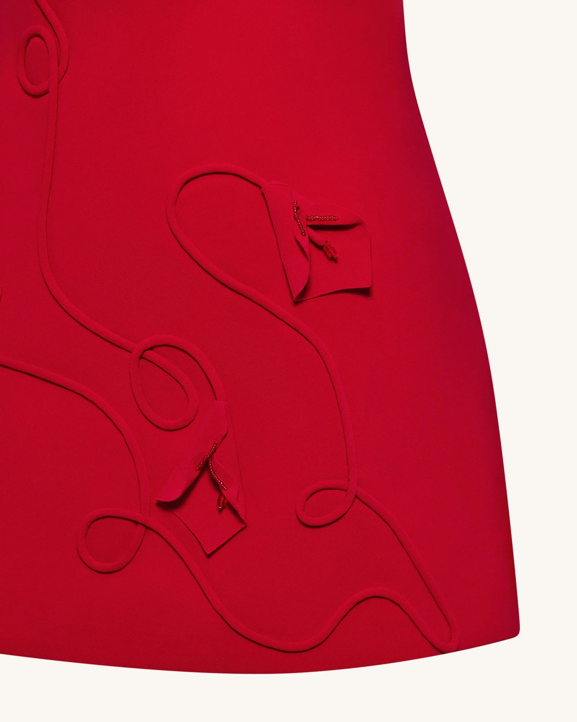 JW PEI_Red_3D Floral-AppliquŽ Sheath Mini Dress_LDS220-4_Red_06