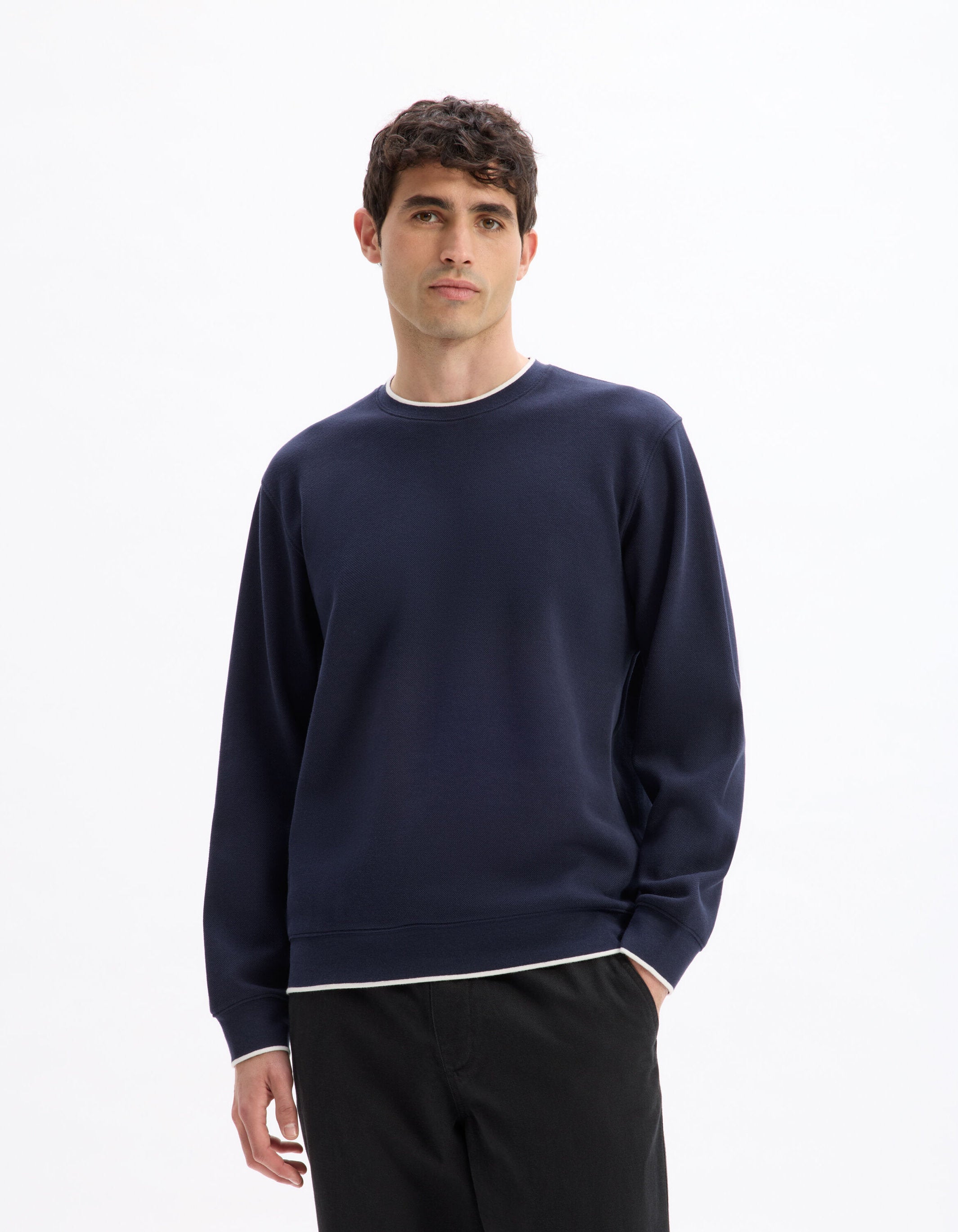 Celio_Navy Regular Cotton Blend Round Neck Sweatshirt_LEDOUPIKE_NAVY_02
