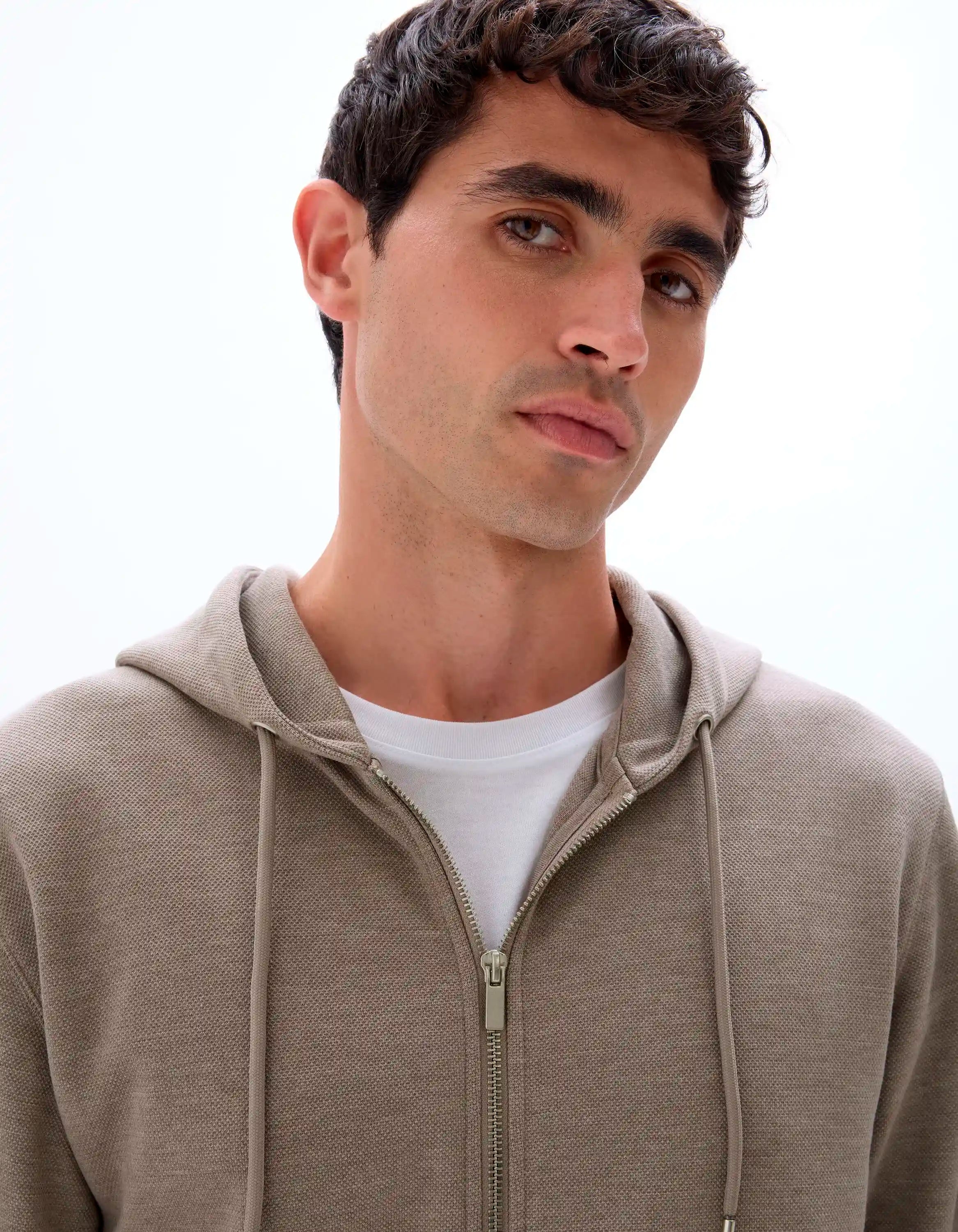 Celio_Heather Taupe_Regular-Fit Zip-Up Pique Hoodie_LEPIQUET_HEATHER TAUPE_04