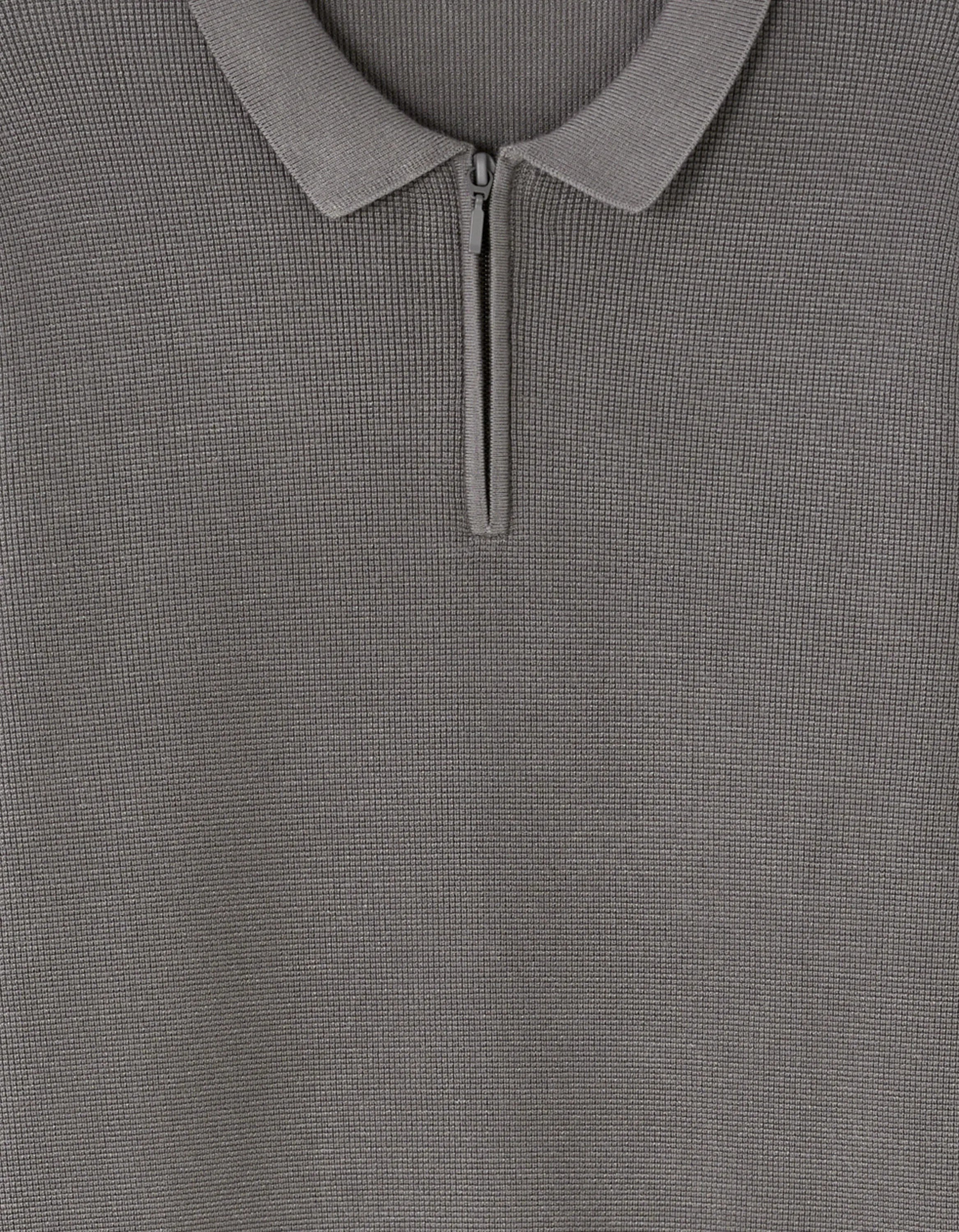 Celio_Grey_Embossed Zipped Polo Collar Sweater - Gray_LEVIATAN_MID GREY_05