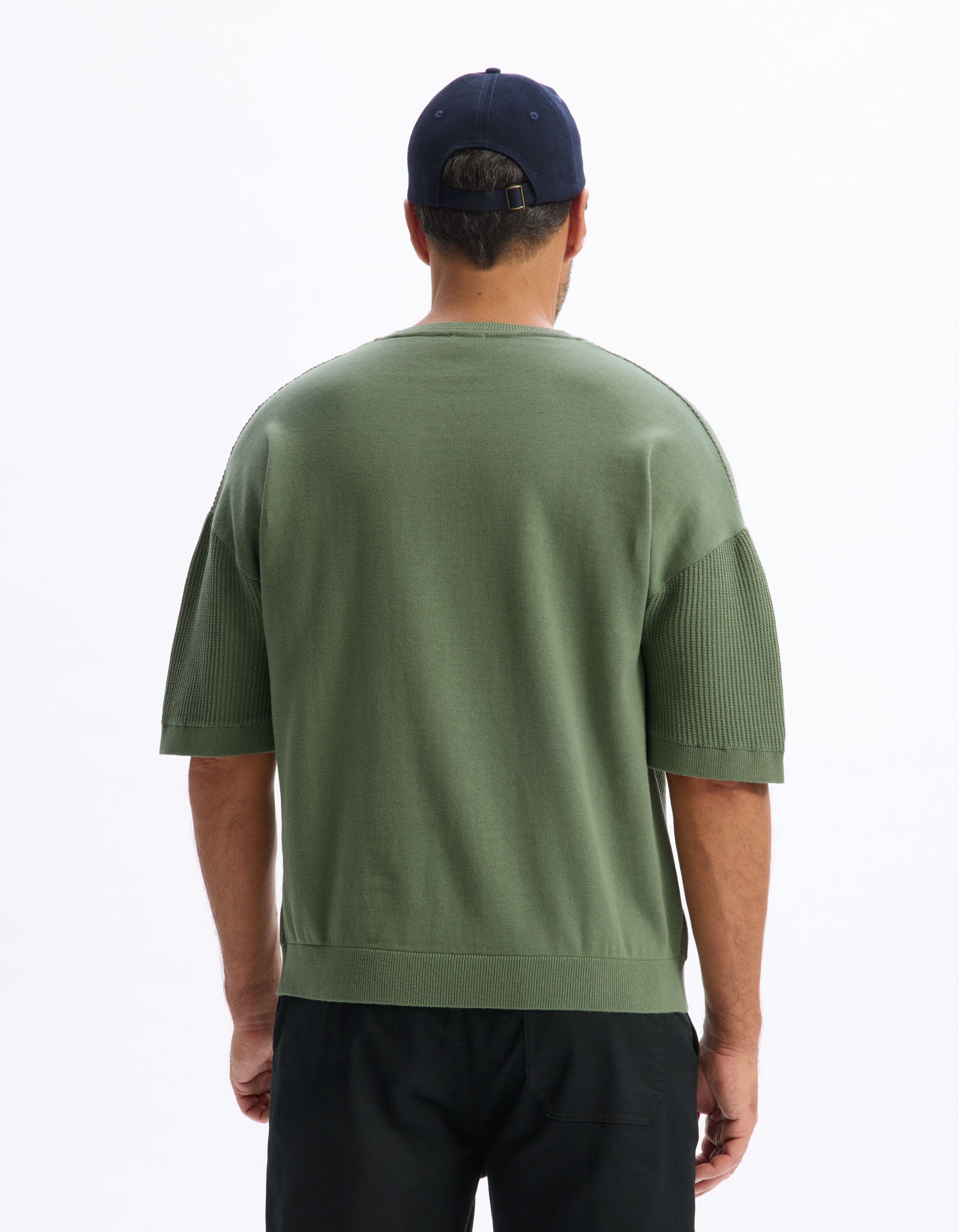 Celio_Khaki Boxy T-Shirt in 100% Cotton Round Neck Knit_LEYASTI_DARK SAUGE_03