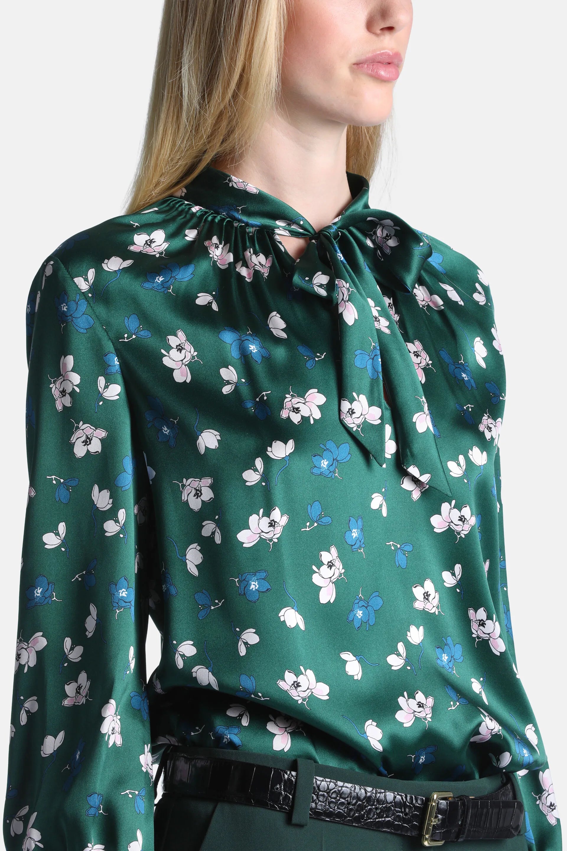 Luisa Spagnoli Var Fondo Verde Women Lisella - Floral-Printed Silk Blouse SKU: LISELLA_4614 Image 03