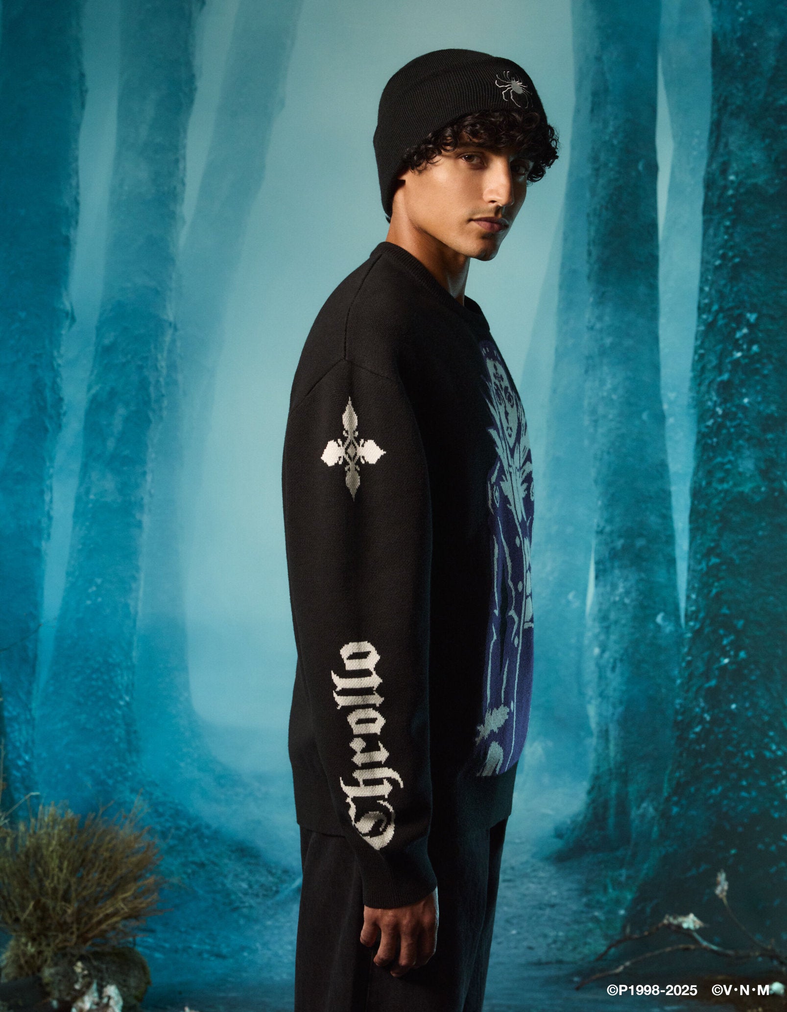 Celio_Hunter X Hunter Black Sweater_LLEHXHPUL_BLACK_05