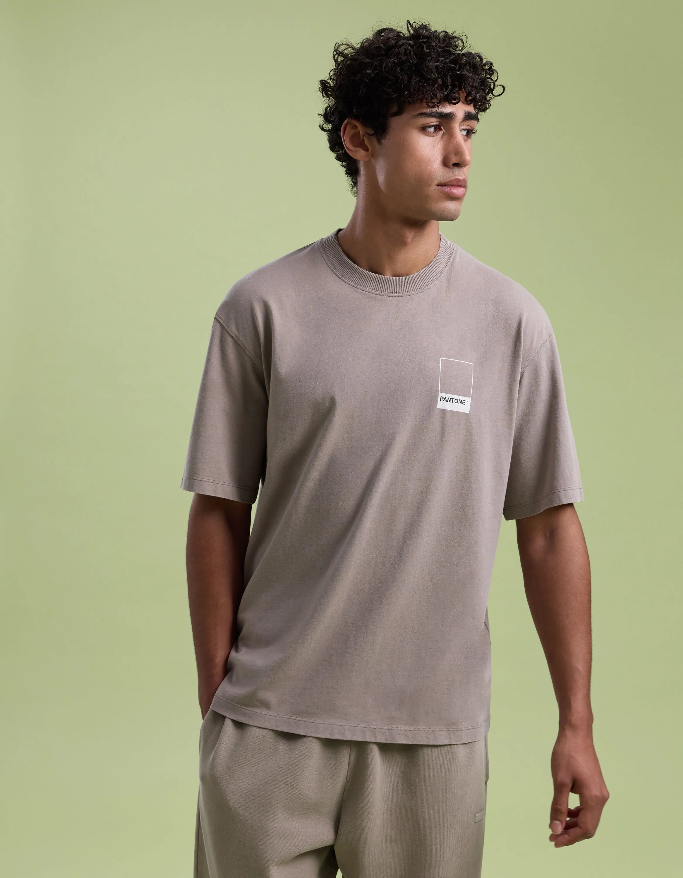 Celio_Brown_Pantone T-Shirt_LMEPAN2_BROWN_02