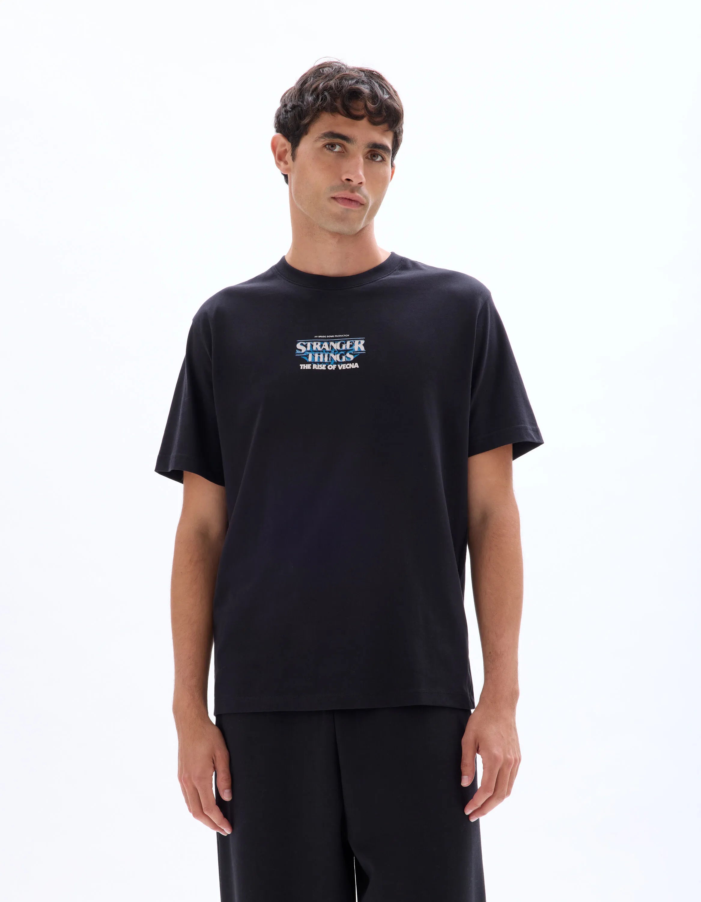 Celio_Black_Stranger Things - Black T-Shirt_LMESTRA_BLACK_02