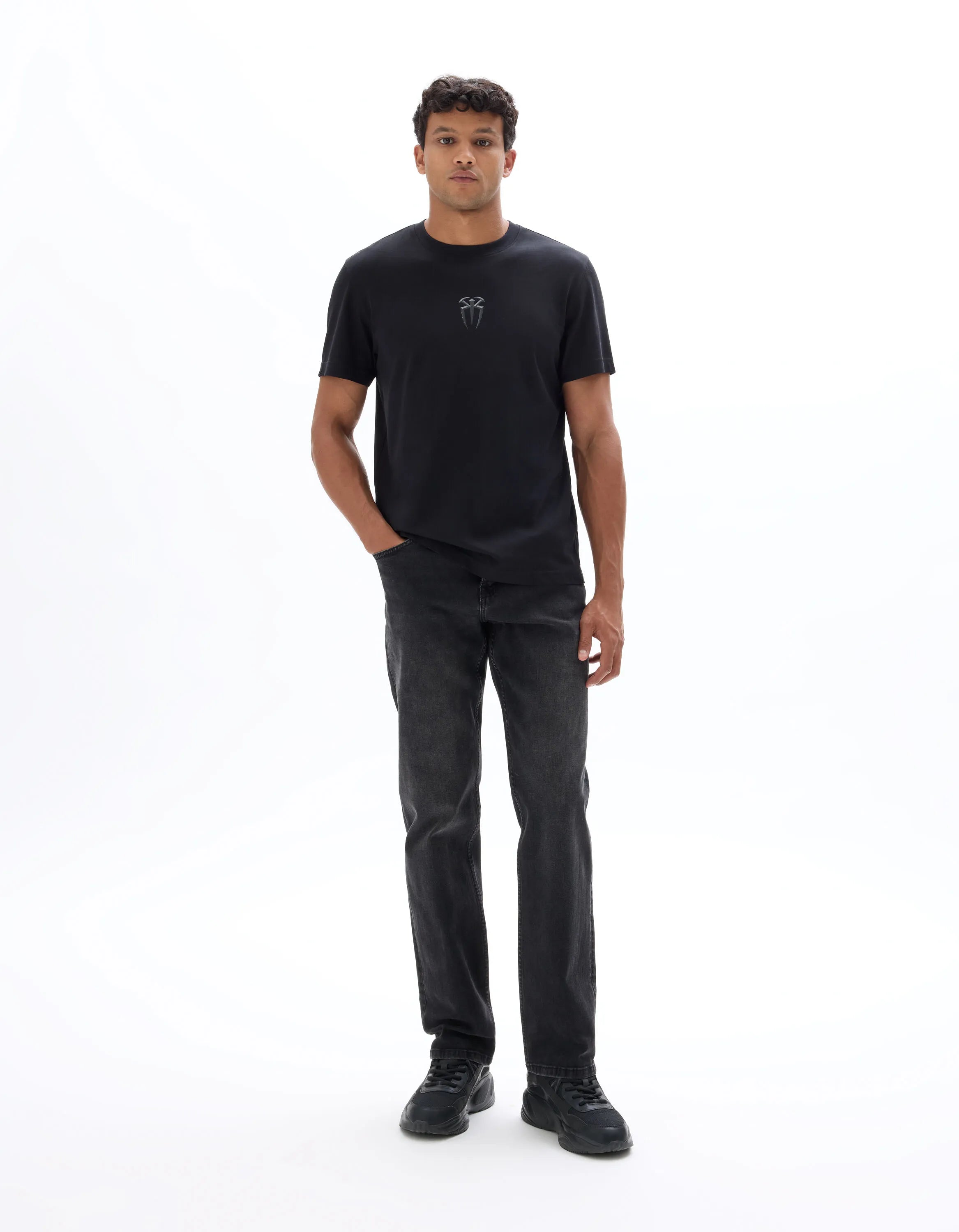 Celio_Black 1_WWE Roman Reigns T-Shirt_LMEWWE1_BLACK 1_01