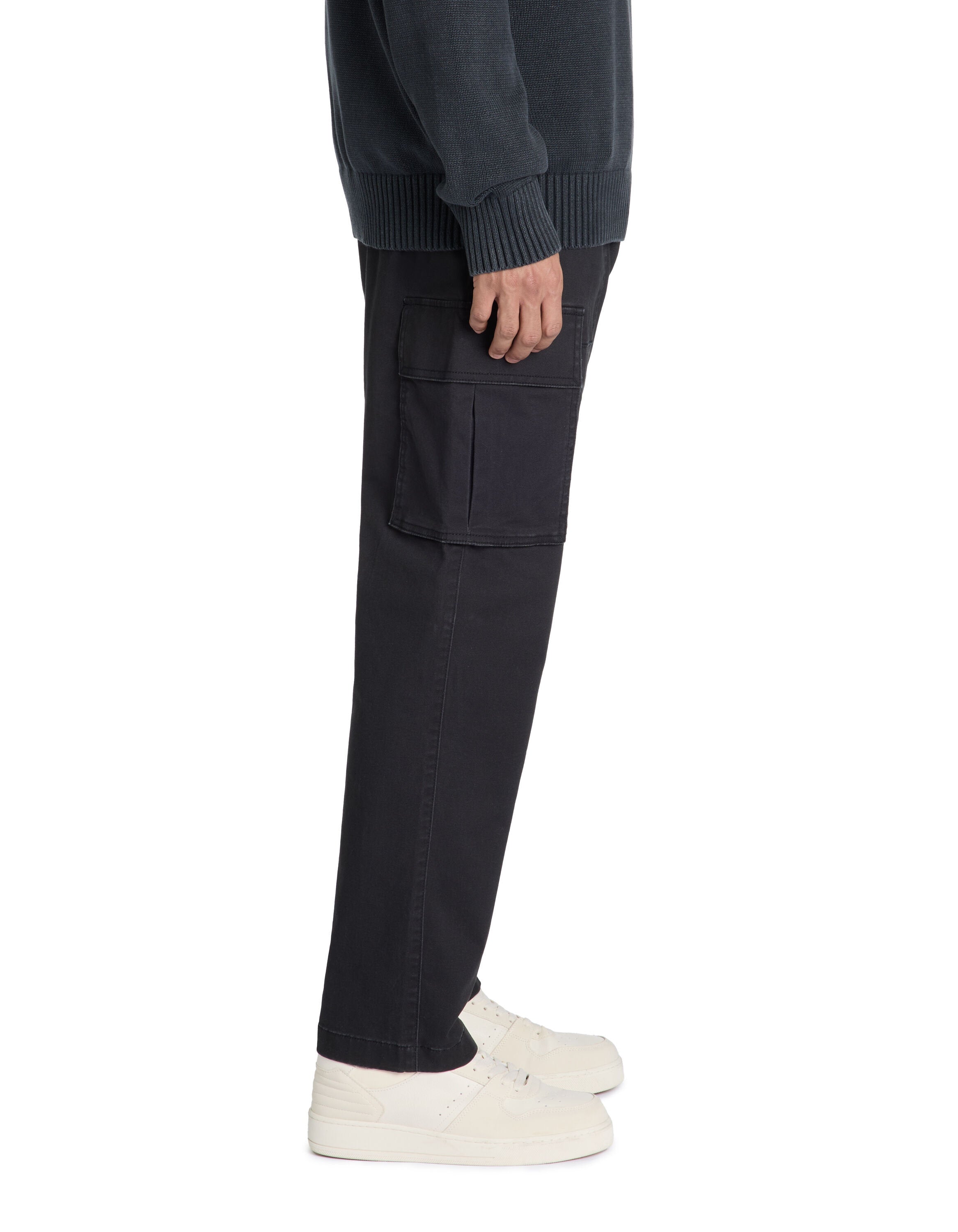 Celio_Straight Stretch Cotton Cargo Pants - Black_LOPIERRE_BLACK_05