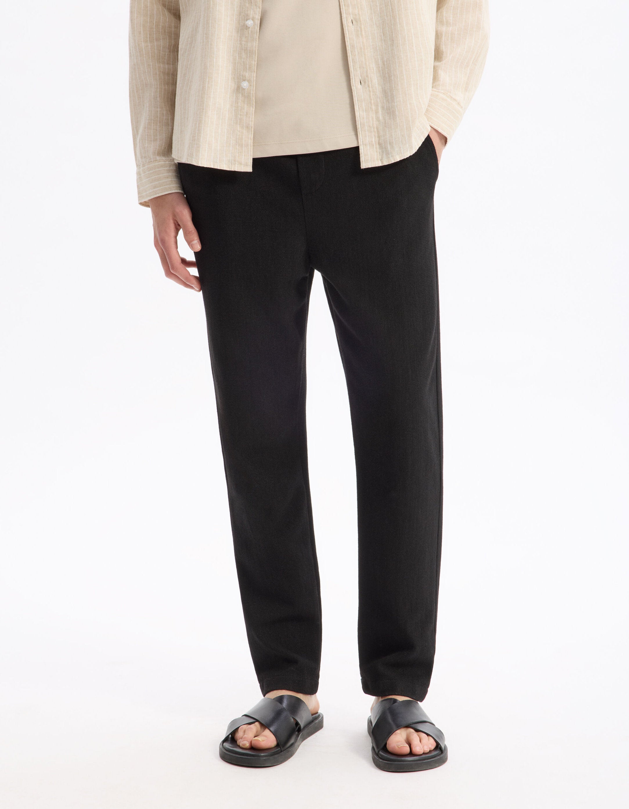 Celio_Black Loose Pants Cotton Blend_LOPLEIN_BLACK_01