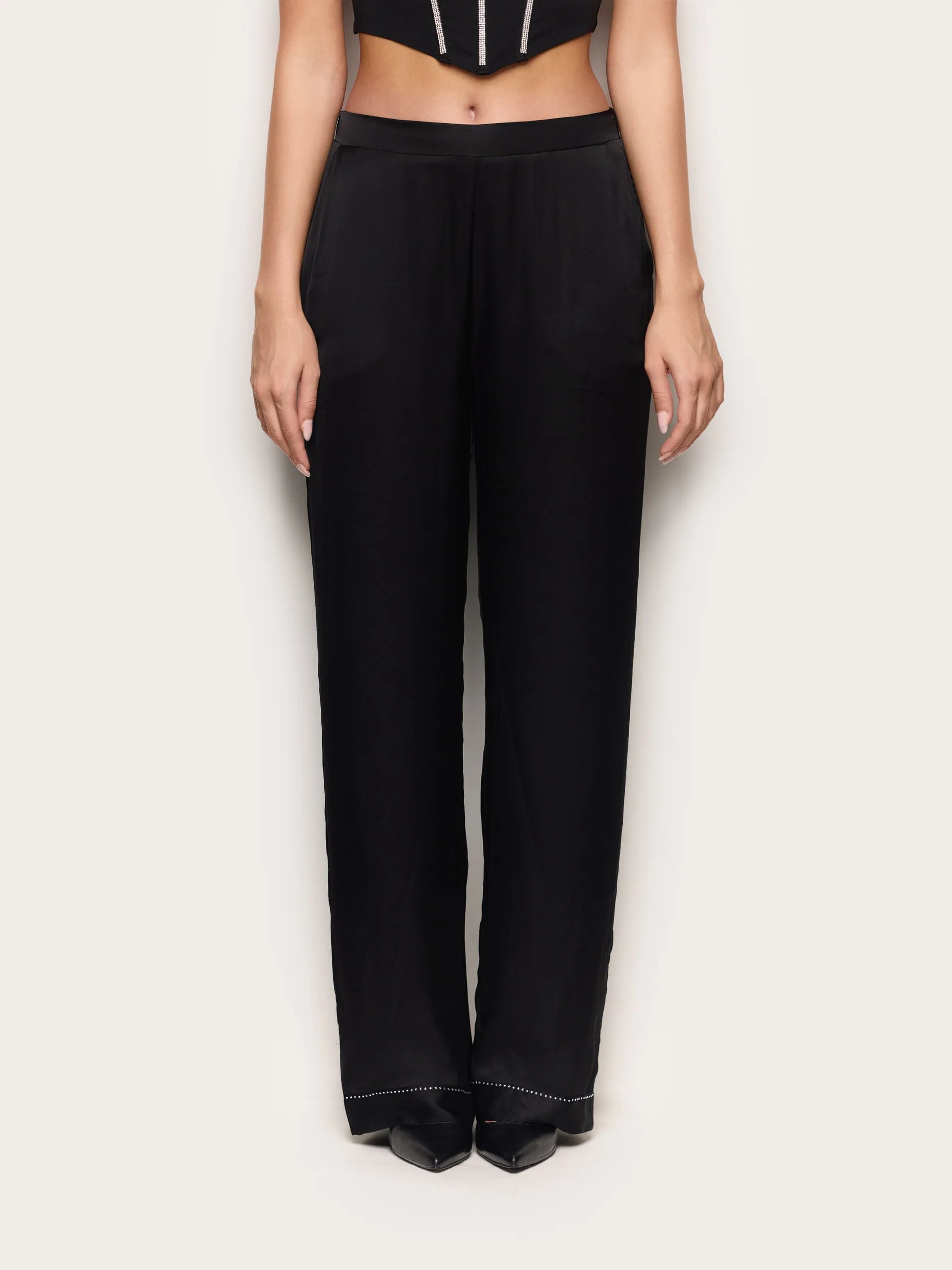 Yamamay_Black_Viscose Satin Pants with Rhinestone Details Bright Satin_LPBD184001_072_02