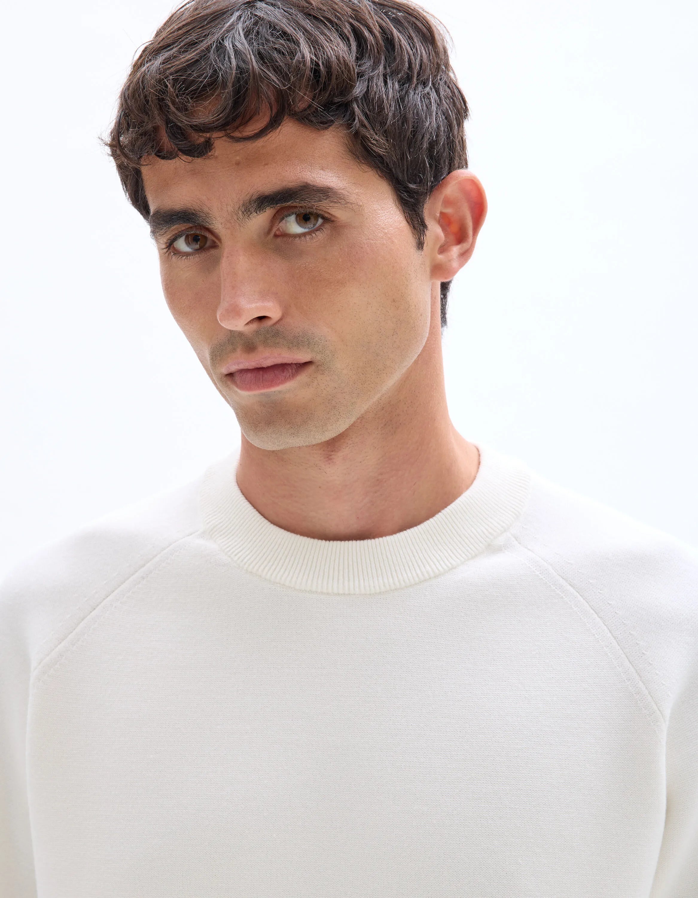 Celio_White_Plain Cotton Blend Crew Neck Sweater - Beige_MECLOTHILD_ECRU_04