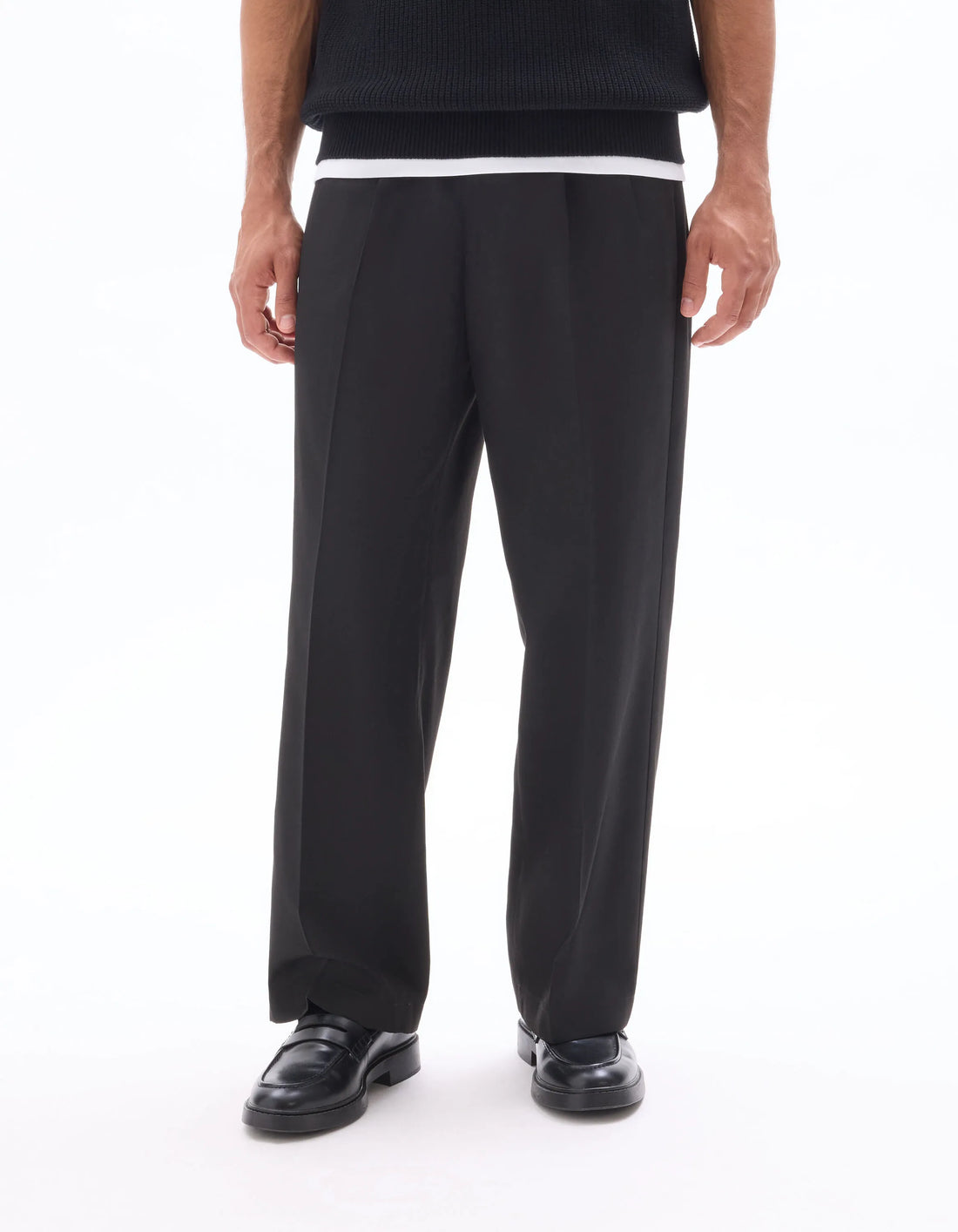 Celio_Black_24H Baggy Loose Pants_MOBIG_BLACK_02