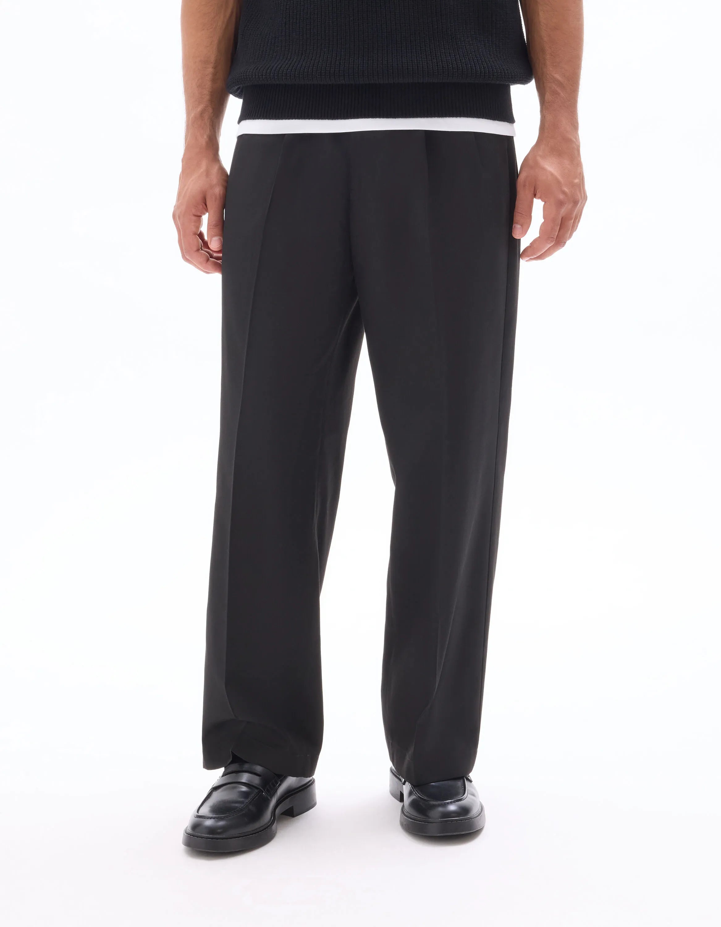 Celio_Black_24H Baggy Loose Pants_MOBIG_BLACK_02