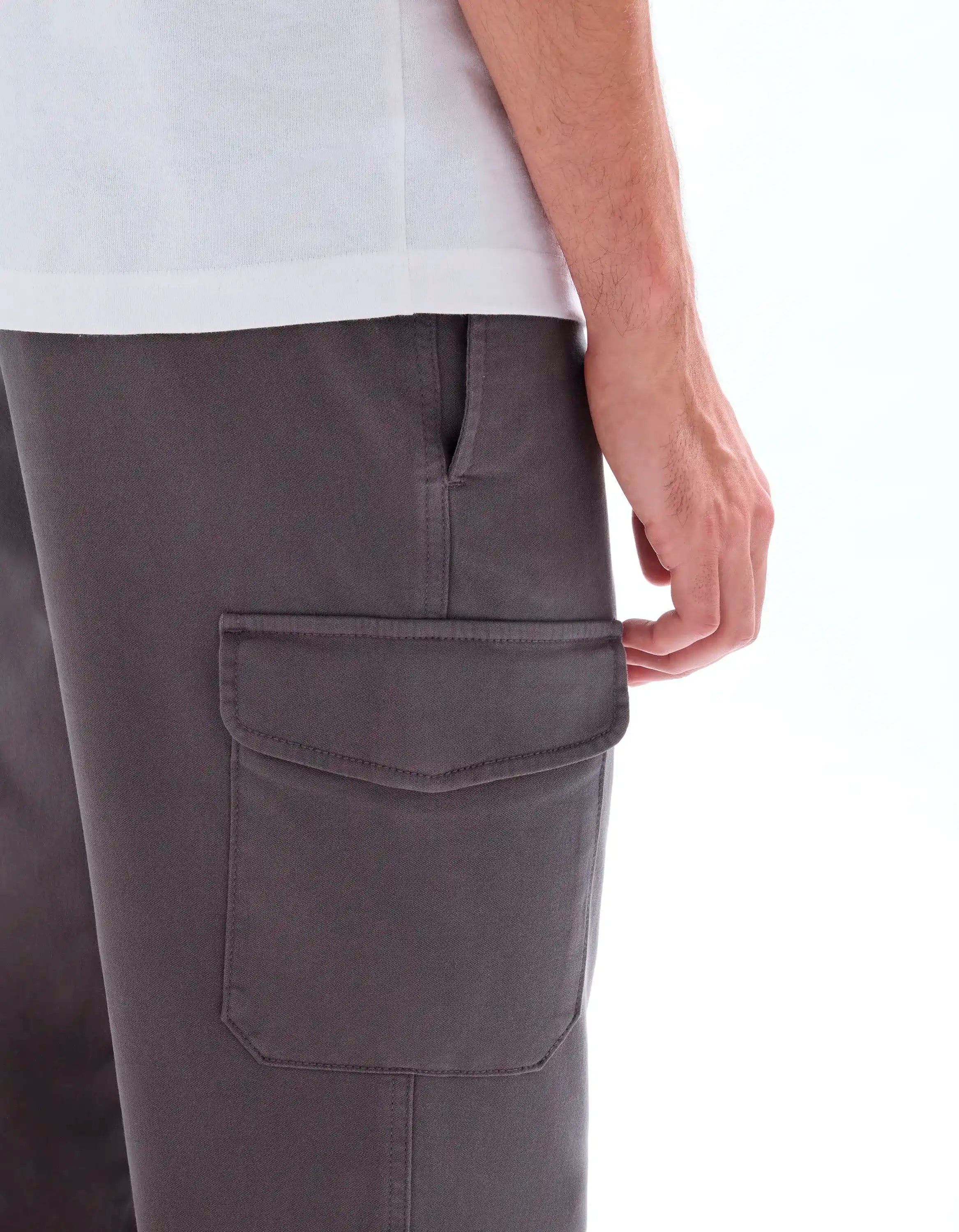 Celio_Grey_Straight Stretch Cotton Cargo Pants_MOGO_GREY_05