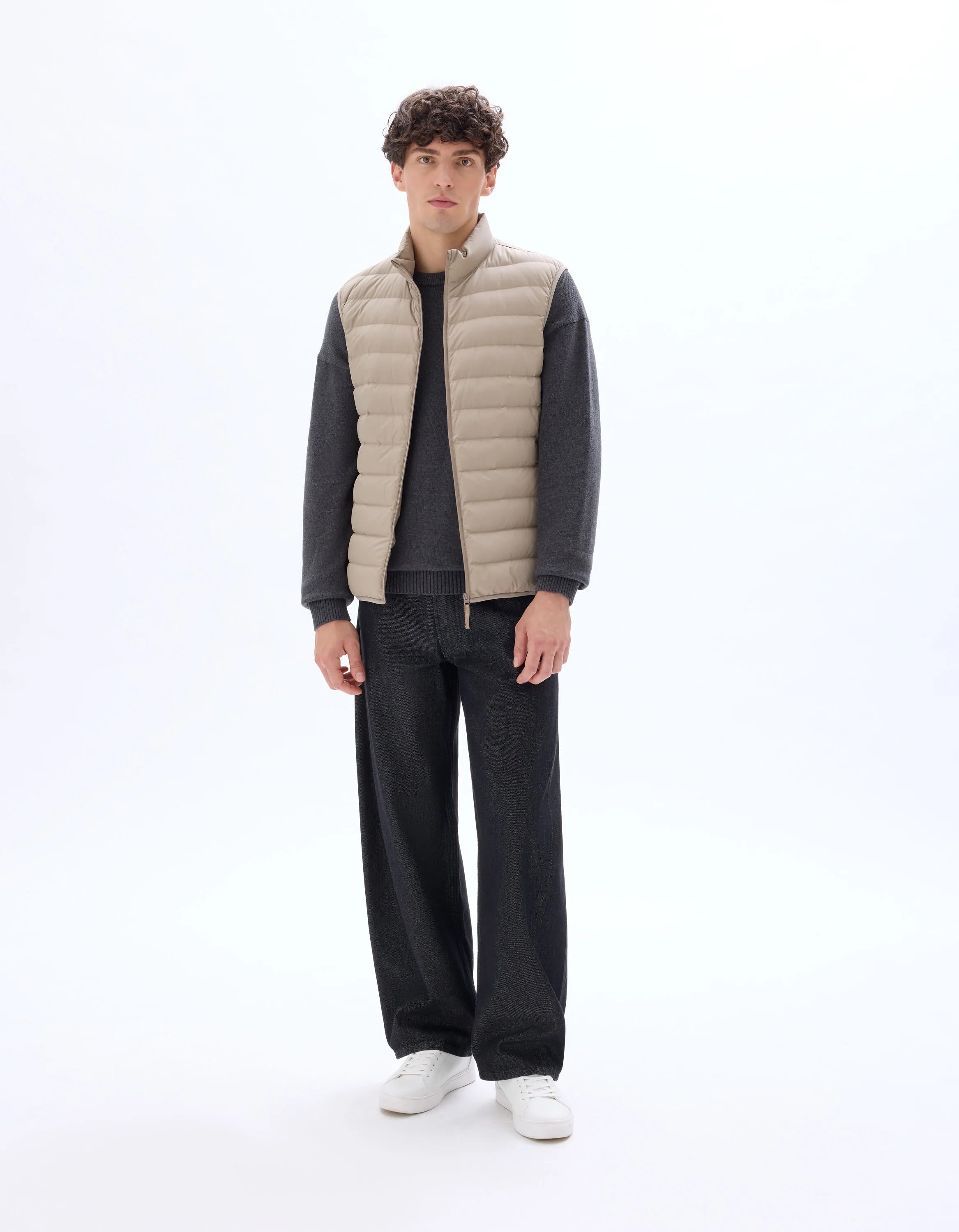 Celio_Beige_Lightweight Sleeveless Down Jacket_MULIGHTSL_BEIGE_01