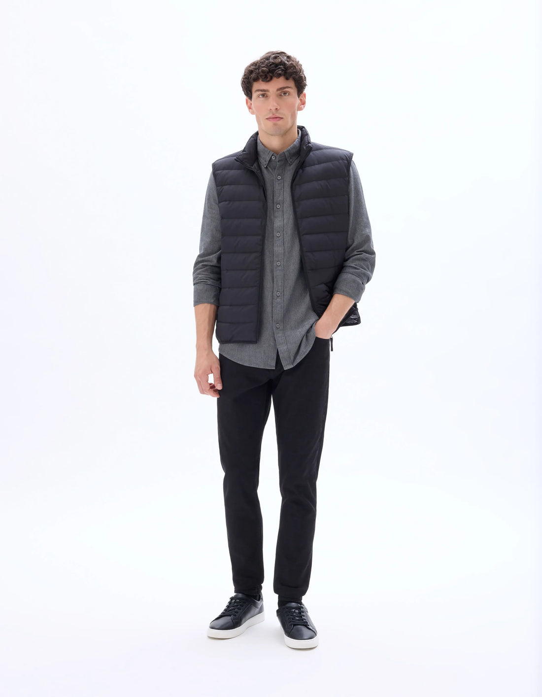 Celio_Black_Lightweight Sleeveless Down Jacket_MULIGHTSL_BLACK_01