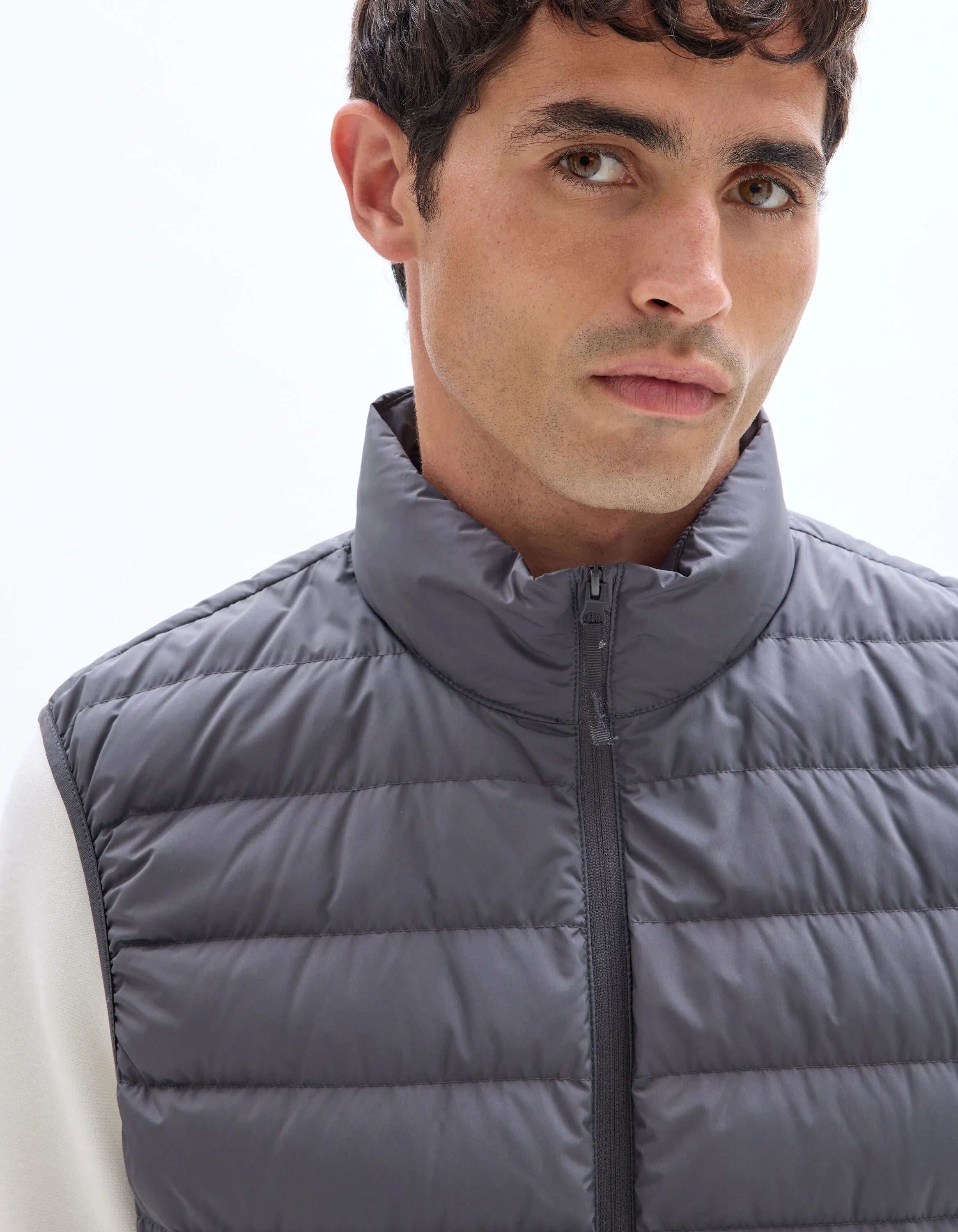 Celio_Dark Grey_Lightweight Sleeveless Down Jacket_MULIGHTSL_DARK GREY_04