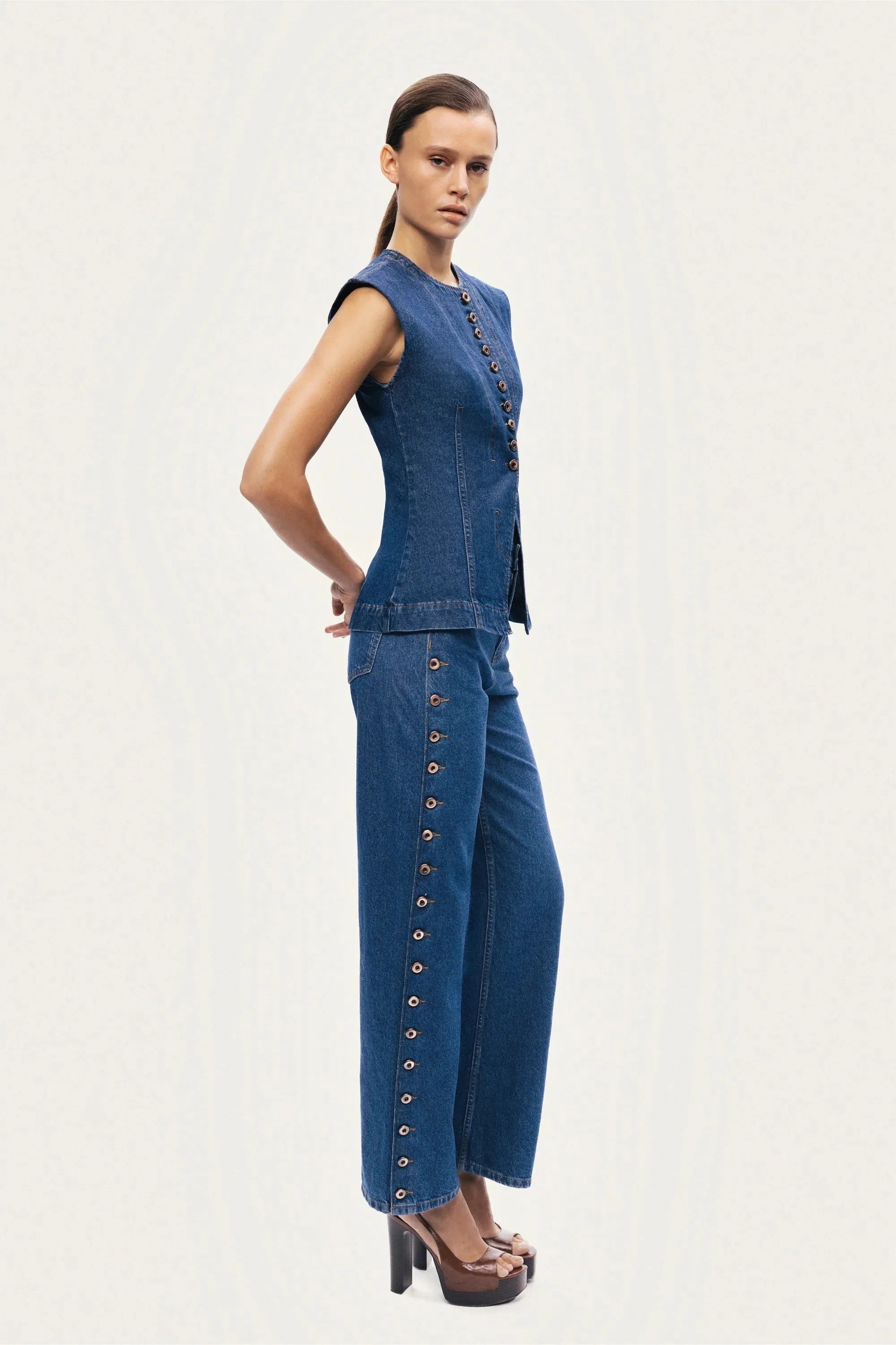 Nocturne Dark Blue Women Eyelet Detail Wide-Leg Denim Pants SKU: N26YD18167_0070 Image 06