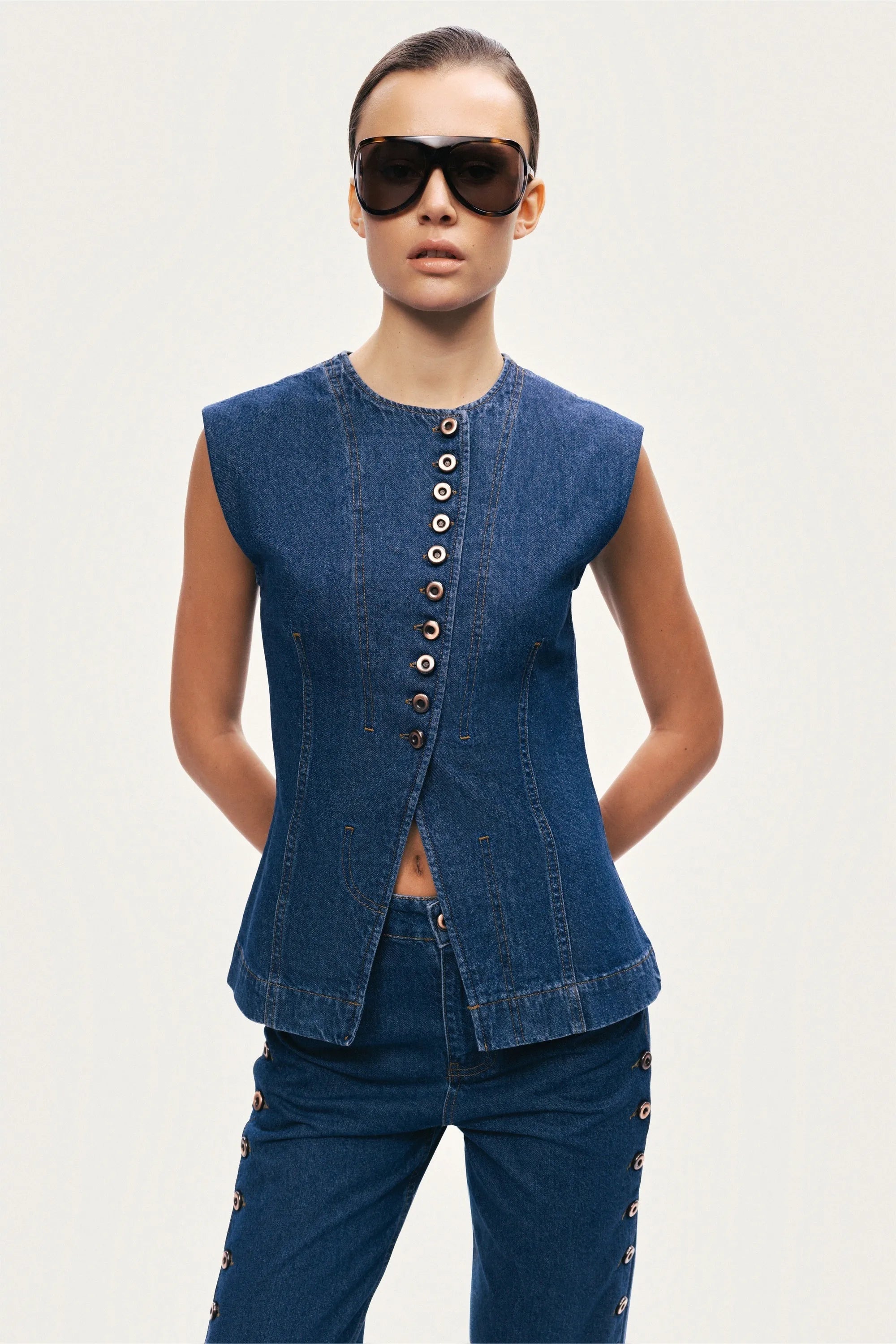 Nocturne Dark Blue Women Button-Front Denim Vest SKU: N26YD7080_0070 Image 03