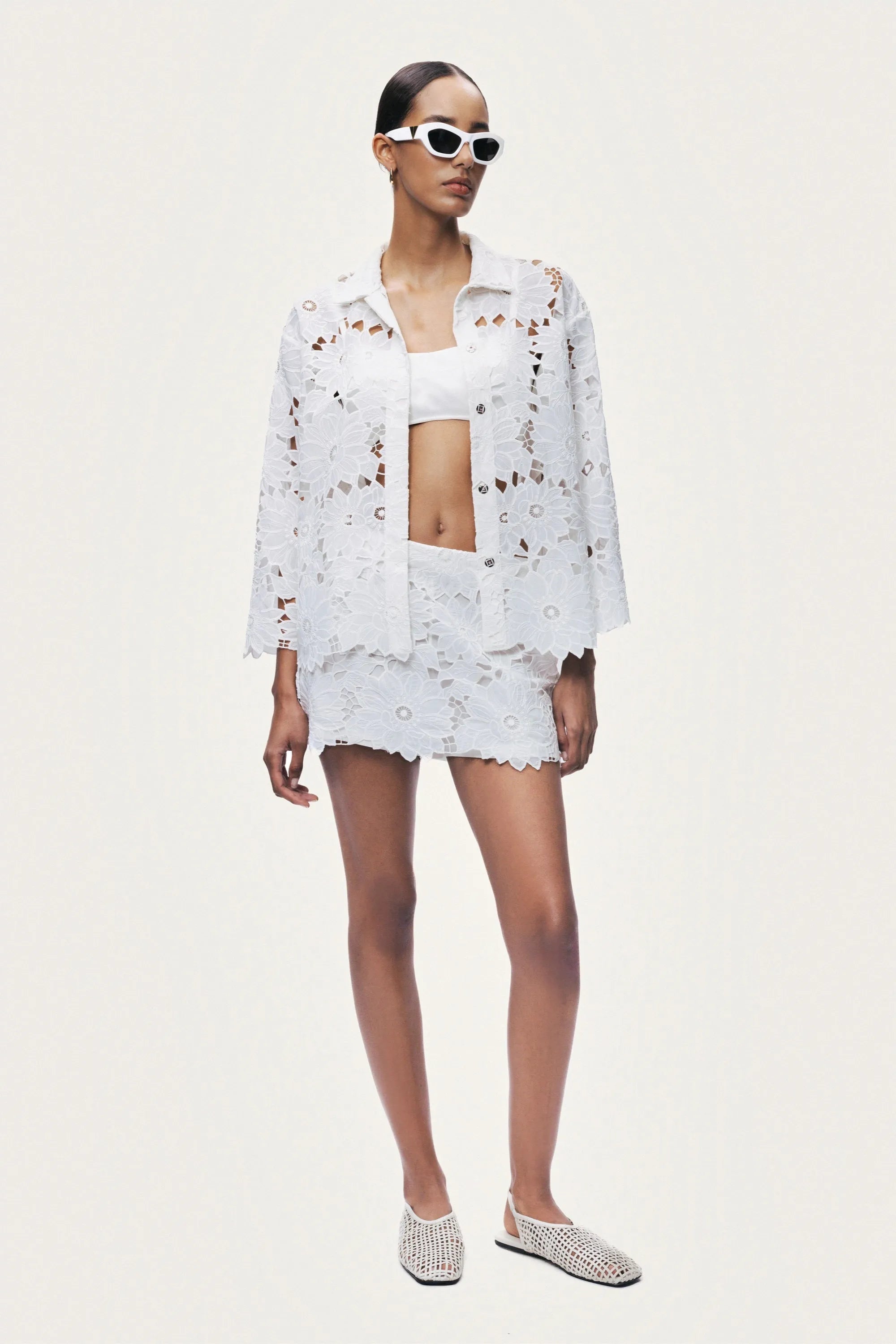 Nocturne Off-White Women Floral Embroidered Jacket SKU: N26YN25248_0014 Image 02