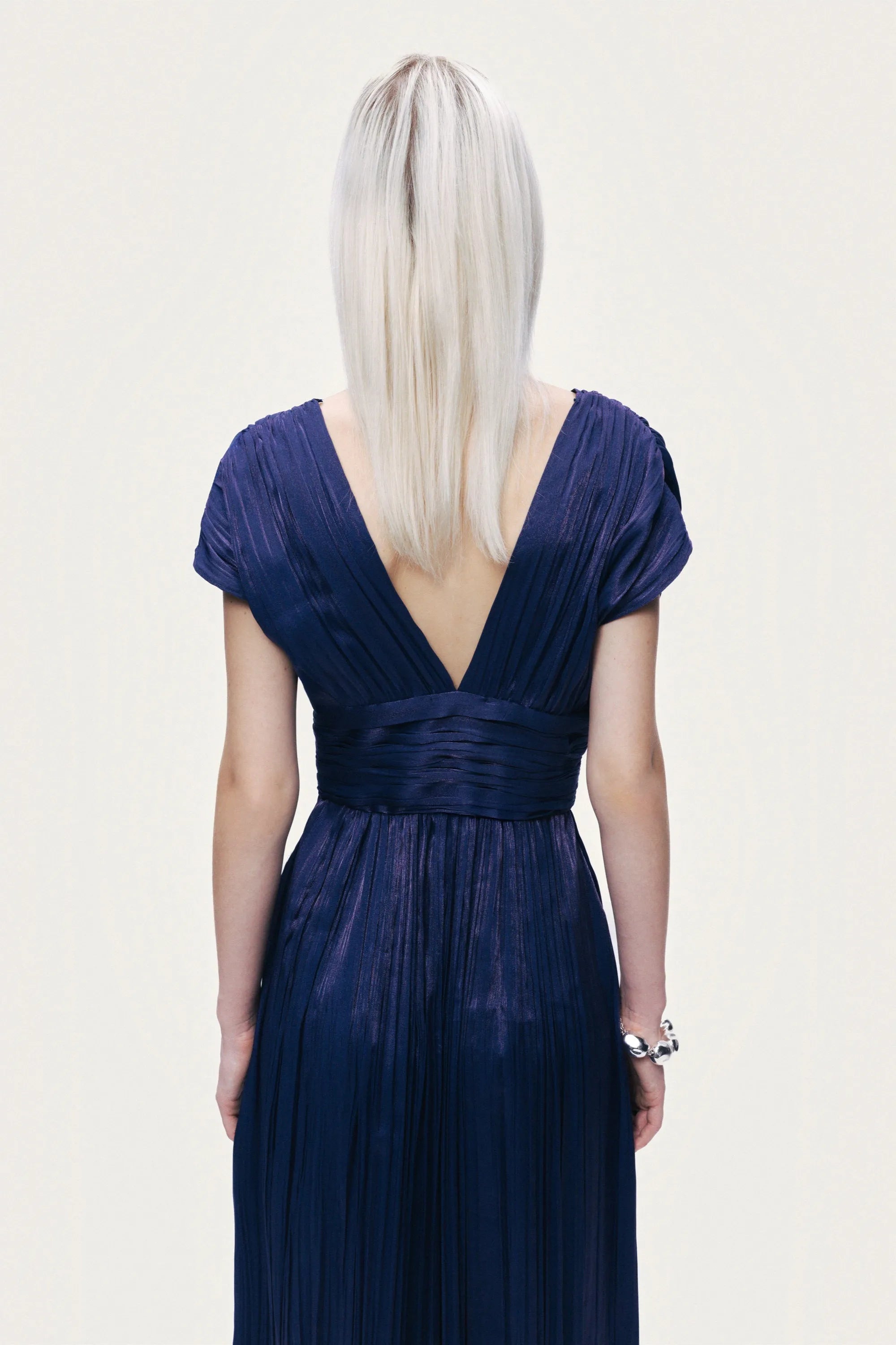 Nocturne Navy Women V-Neck Midi Dress SKU: N26YN2804_0009 Image 04