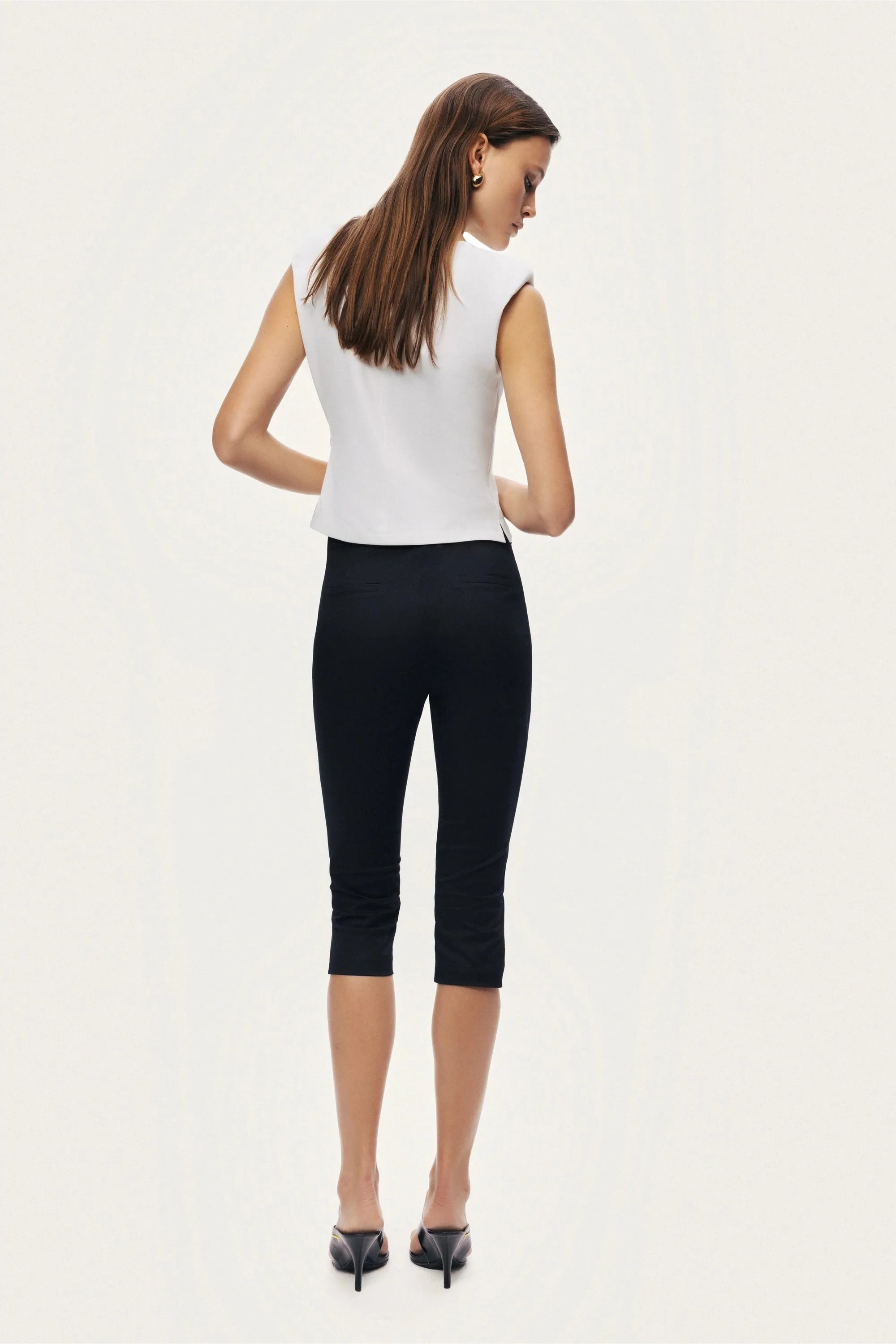 Nocturne Off-White Women Sleeveless Buckle-Detail Blouse SKU: N26YN6226_0014 Image 07