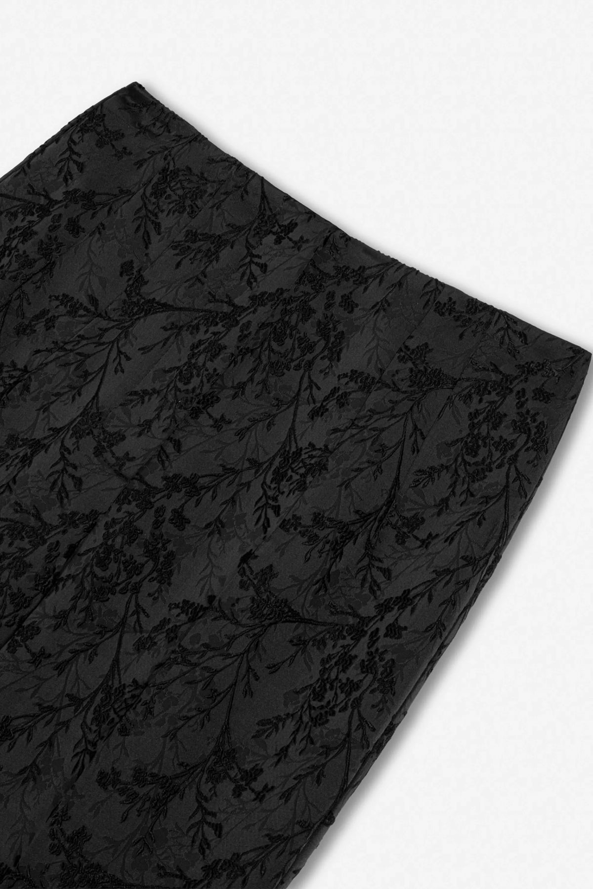Nocturne Black Women Jacquard High Waist Carrot Trousers SKU: N27KN3550_0002 Image 06