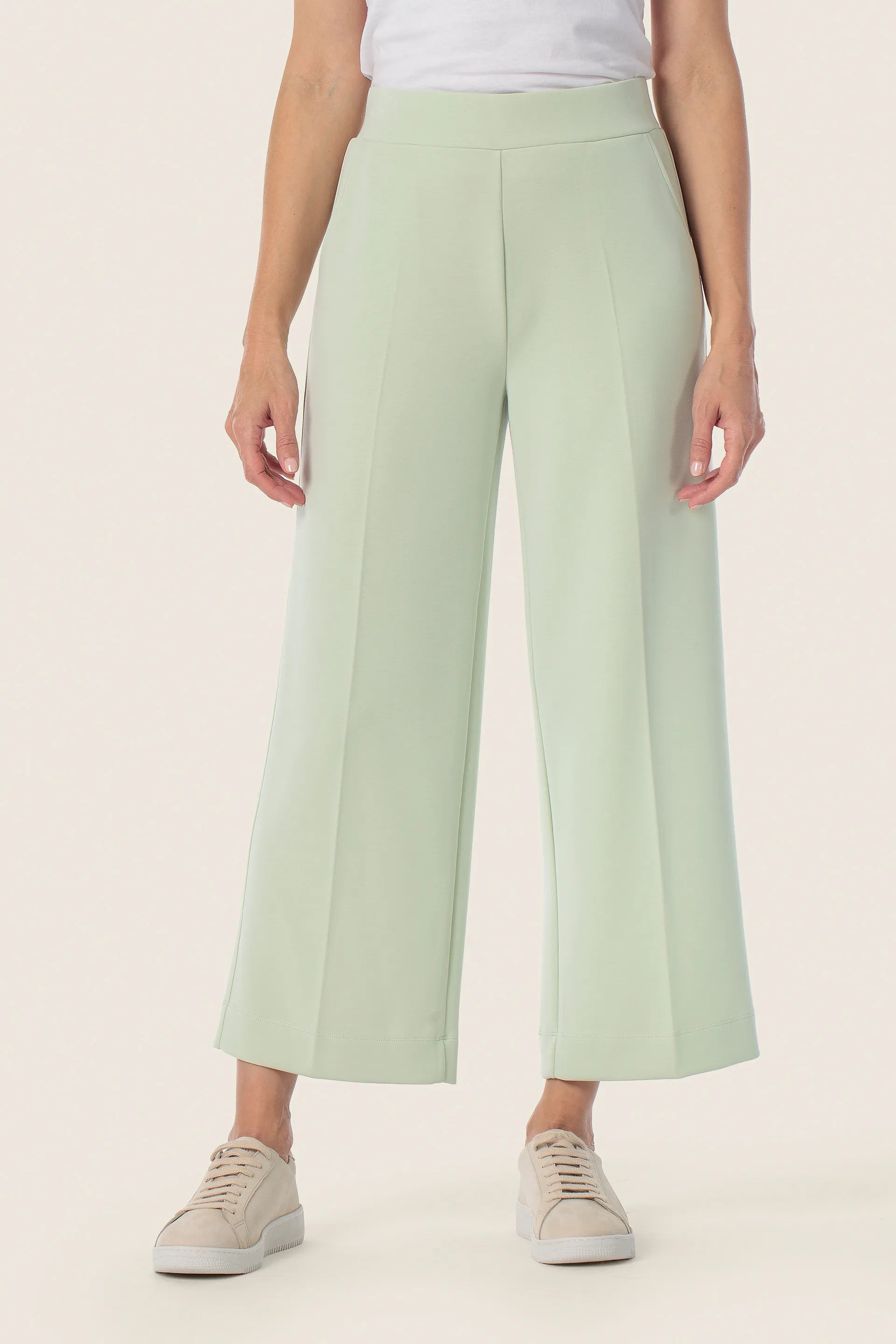 Gerry Weber Green Mint 0 Green Cropped Sweatpants SKU: N67012_218 Image 01