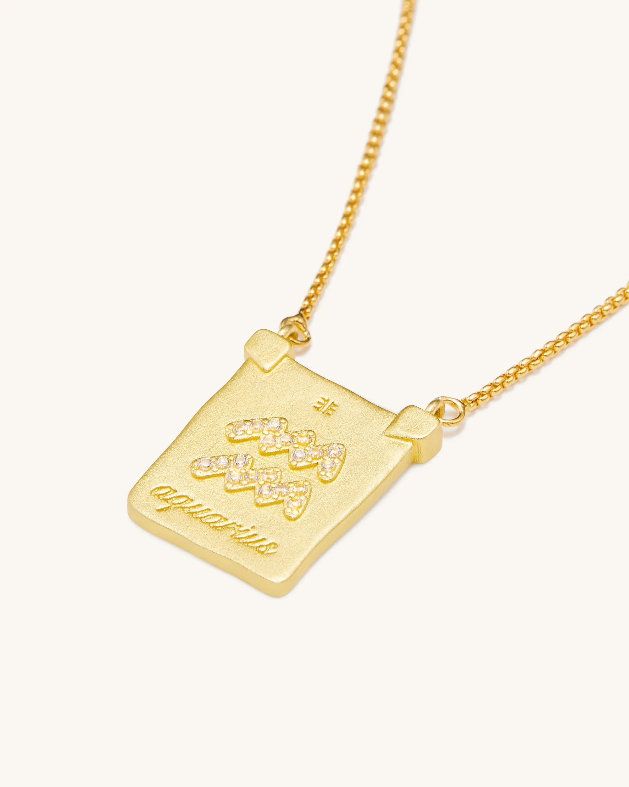 JW PEI_Gold_Zodiac Pendant Necklace_NE005-1_Gold_07