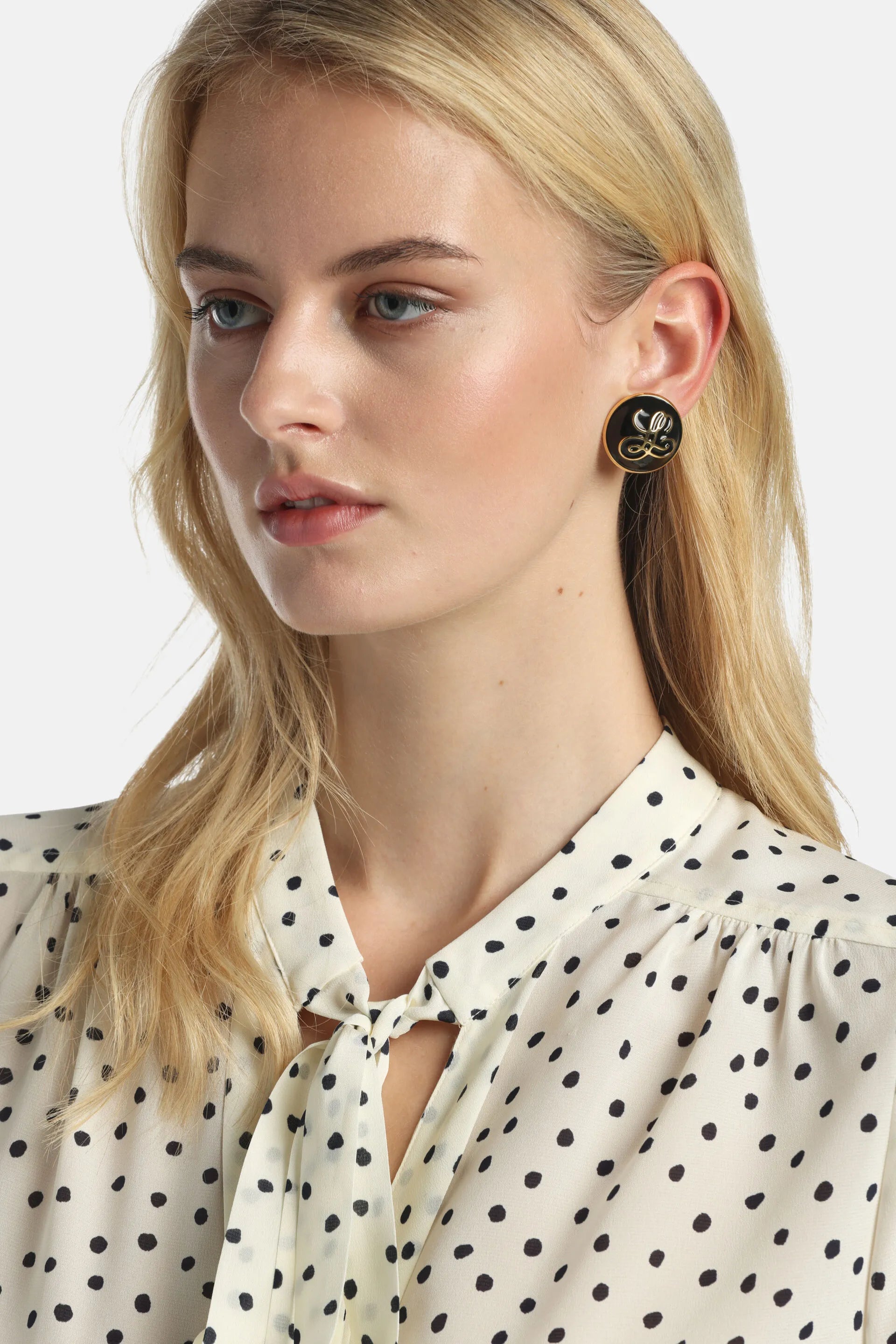 Luisa Spagnoli Nero/Oro Women Niauli - Heraldic Button Earrings SKU: NIAULI_0101 0002 Image 02