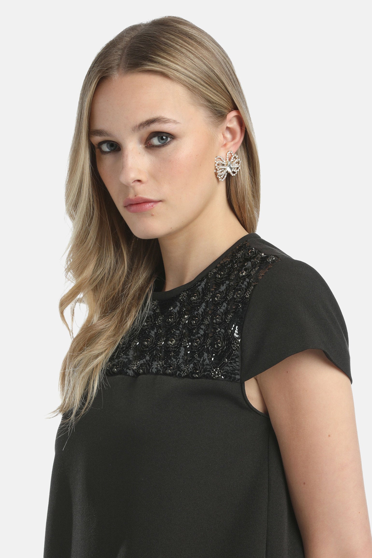 Luisa Spagnoli_Nuccoli - Crystal-Embellished Earrings_NUCCOLI_0001 0002_01