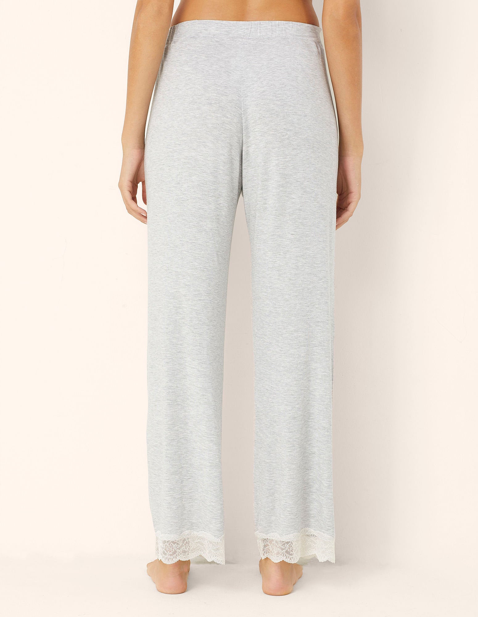 Yamamay_Long Trousers of Light Gray Pajamas in Tencel ª Modal Stretch with Lace_PPBD181006_133_03