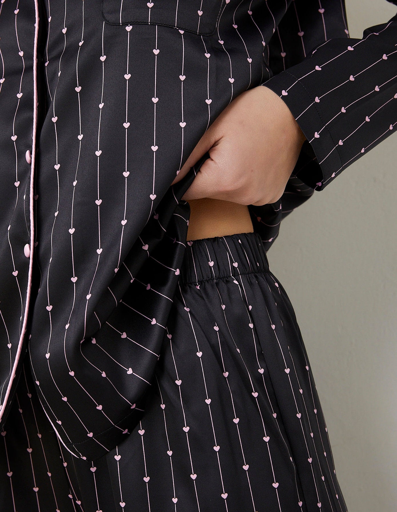 Yamamay_Amour Toujours Long Open Pajamas in Blue Satin_PPRD181001_128_05