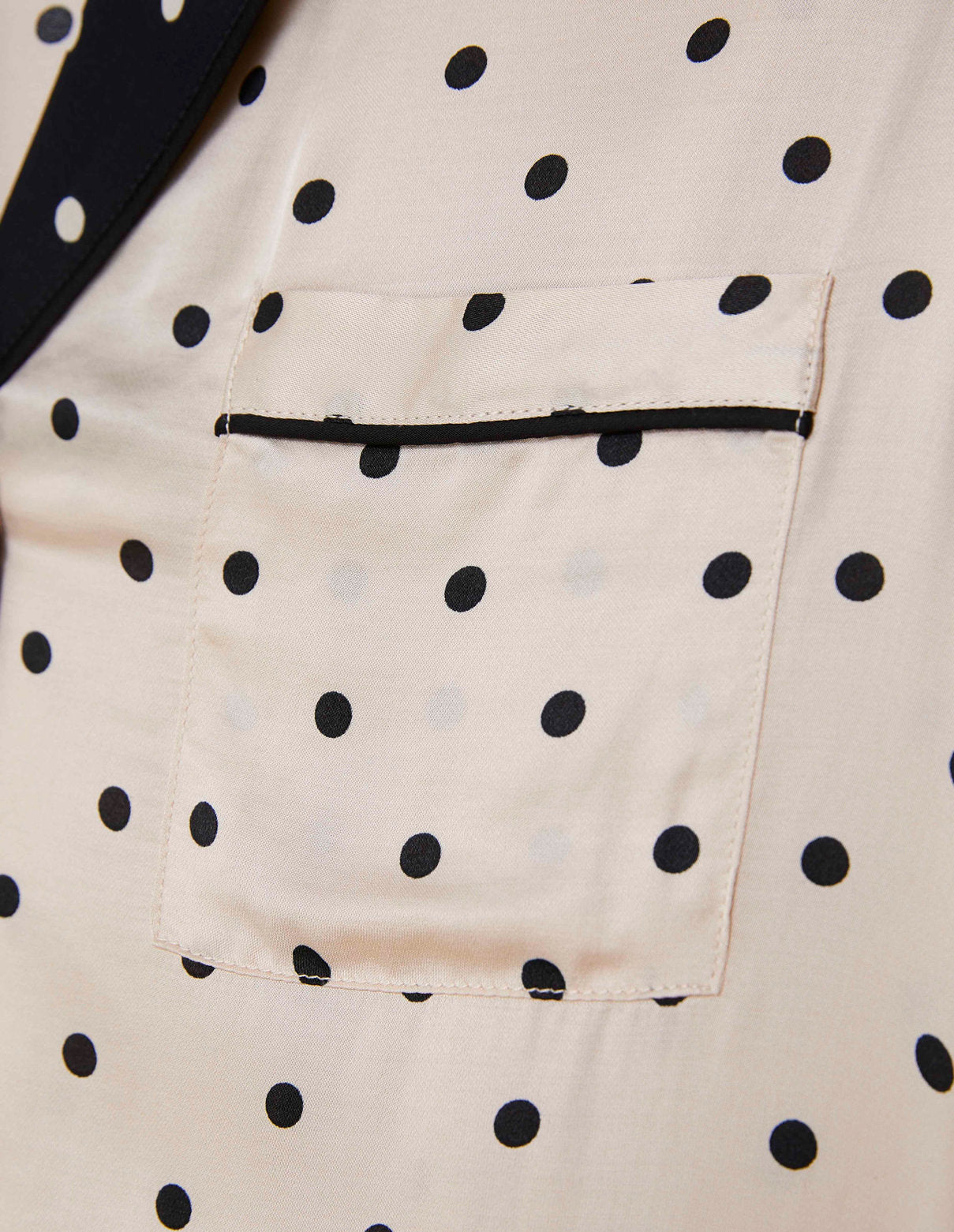 Yamamay_Delice Long Open Viscose Satin Pajamas_PPRD181004_128_07