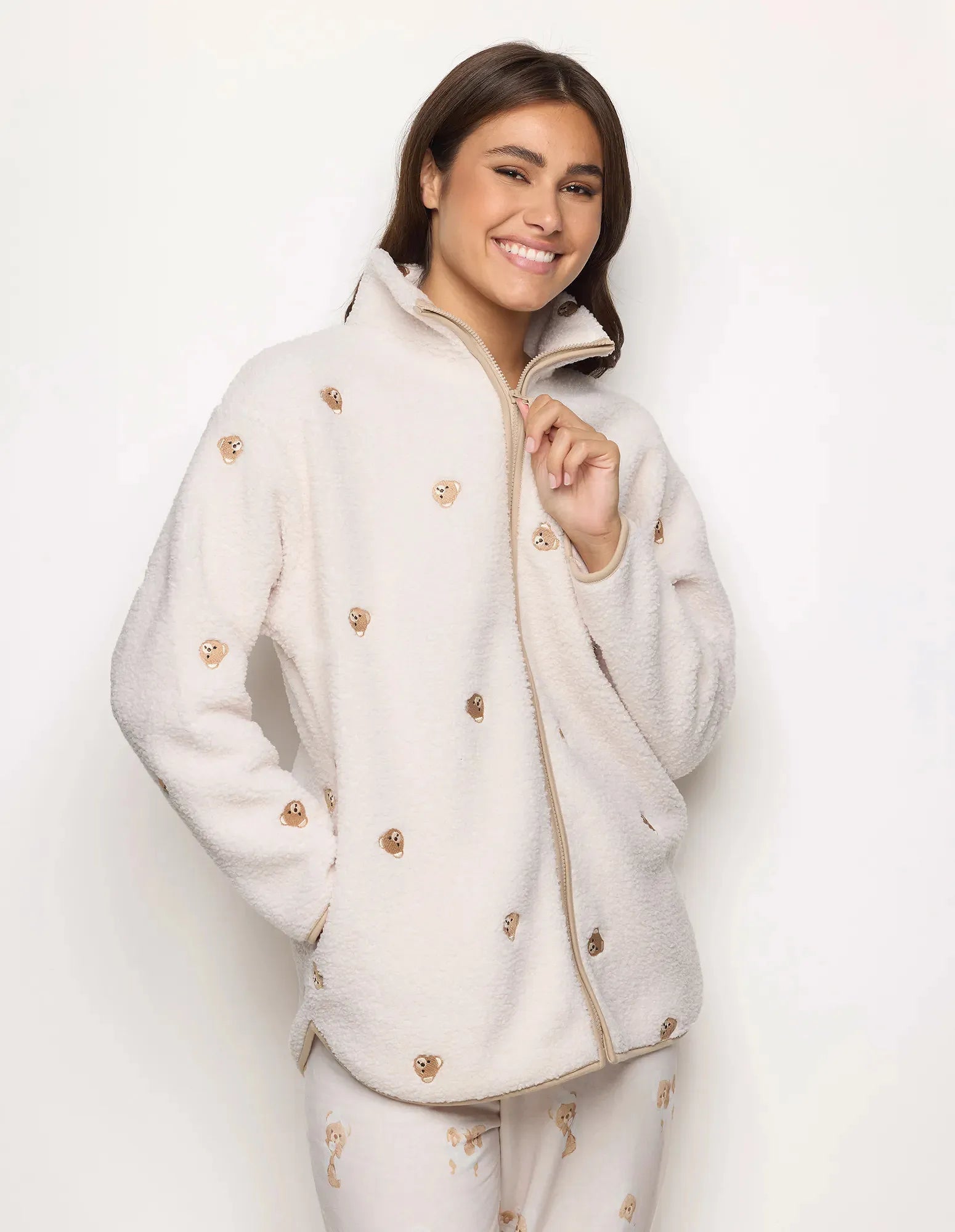 Yamamay_Almond_Soft and Warm Dressing Gown Ð Teddy Spa Time_PVED183003_244_01