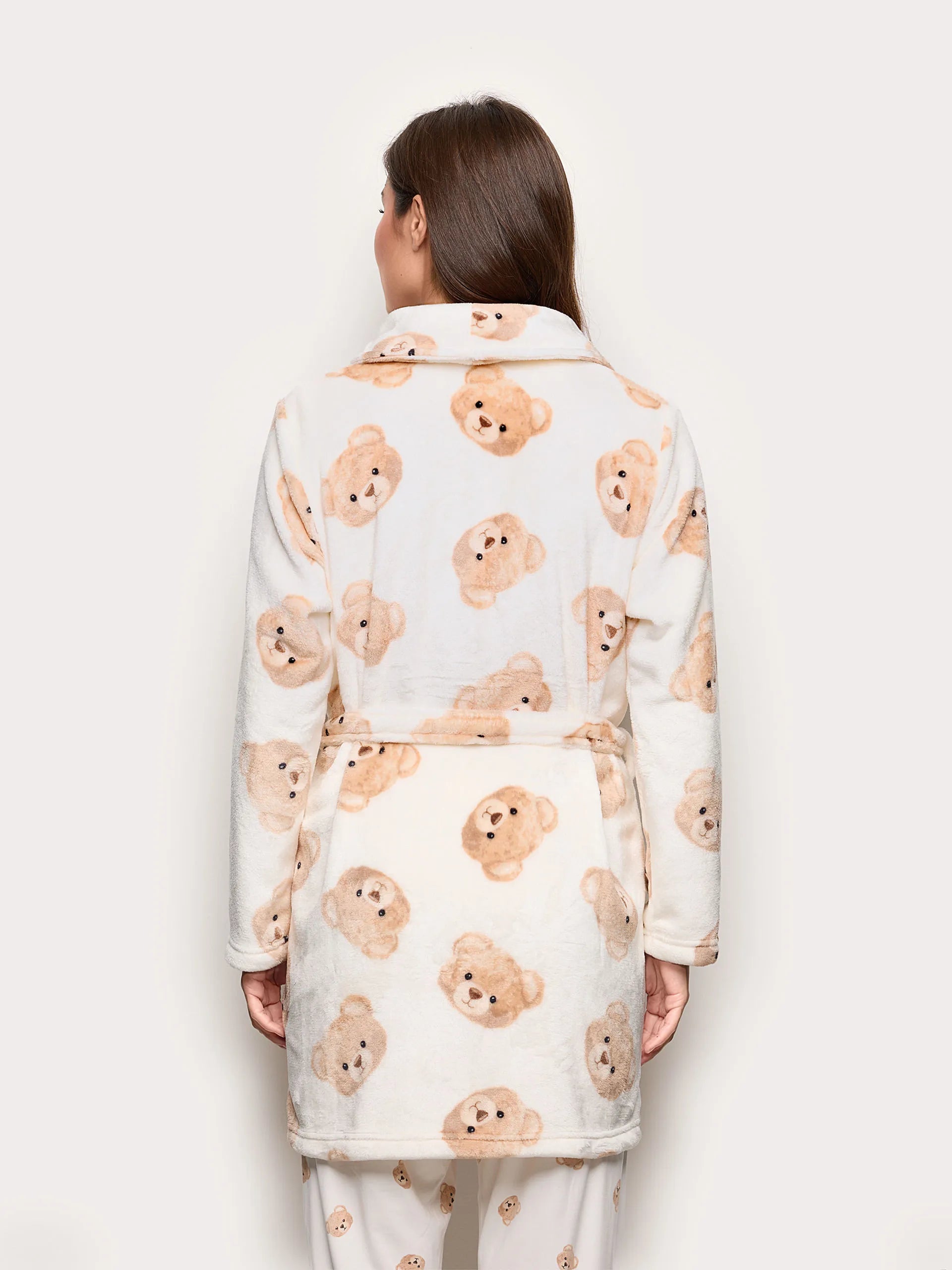 Yamamay_Printed_Apres Ski Bear Print Fur Robe_PVED184007_128_04