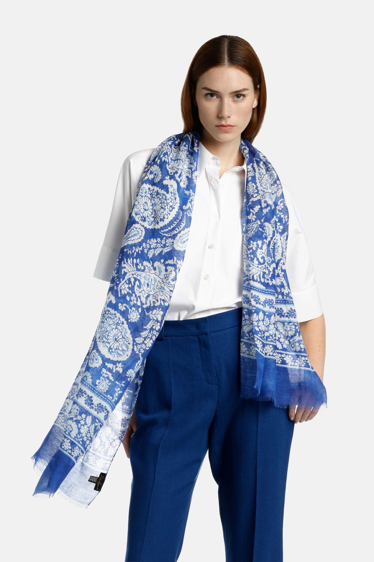 Luisa Spagnoli_Riola - Paisley Stole_RIOLA_3842_03