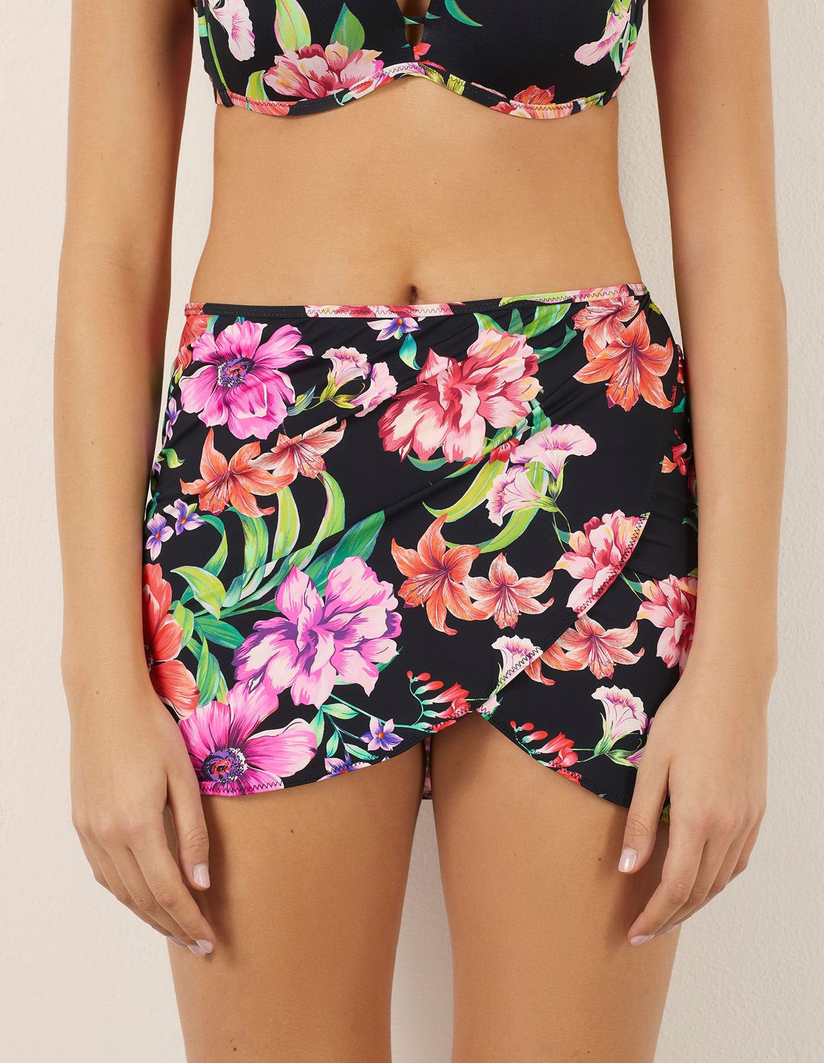 Yamamay_Marianna Microfiber Pareo_SAAD182009_128_01