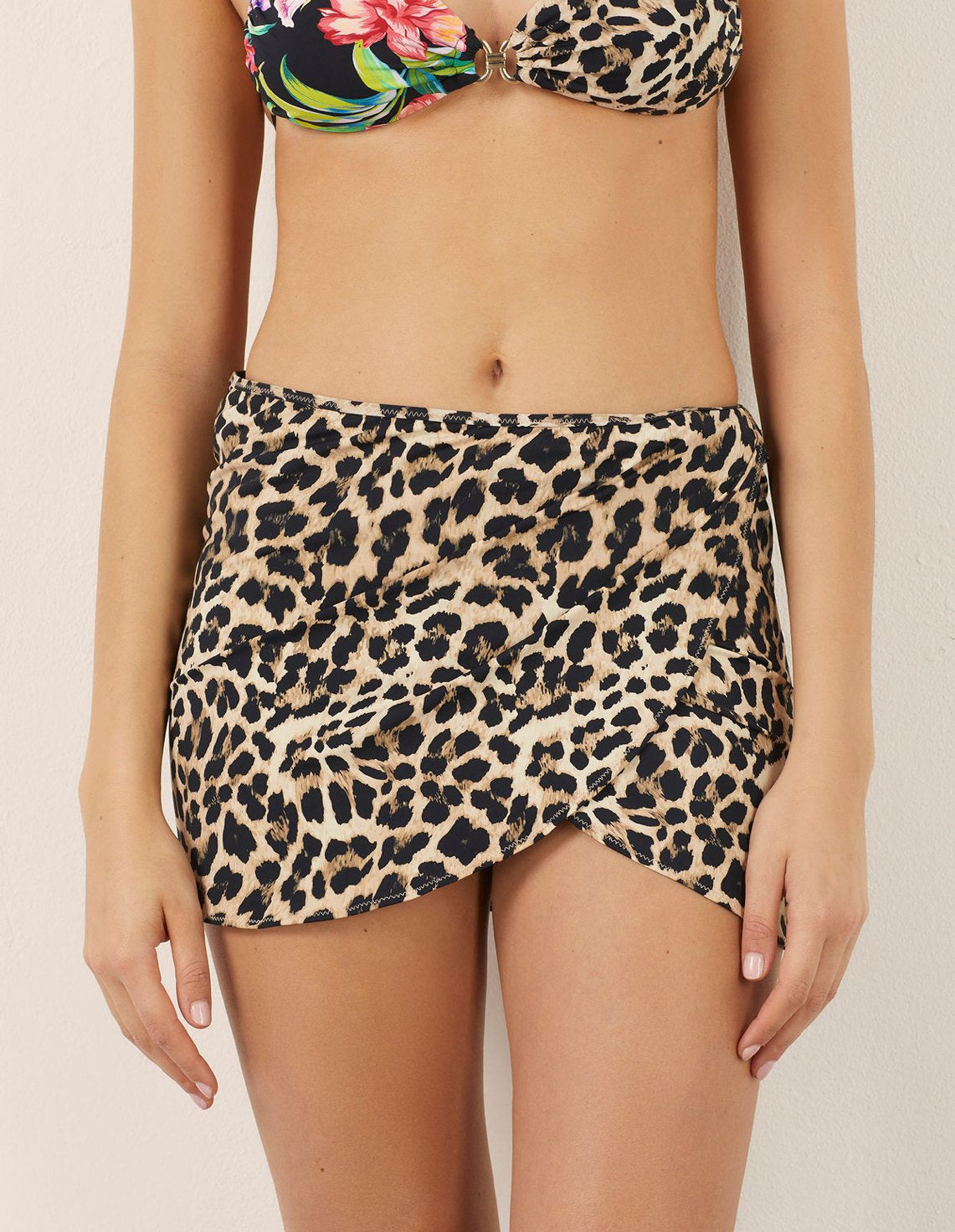 Yamamay_Marianna Wrap Pareo with Animal Print_SAAD182017_128_01