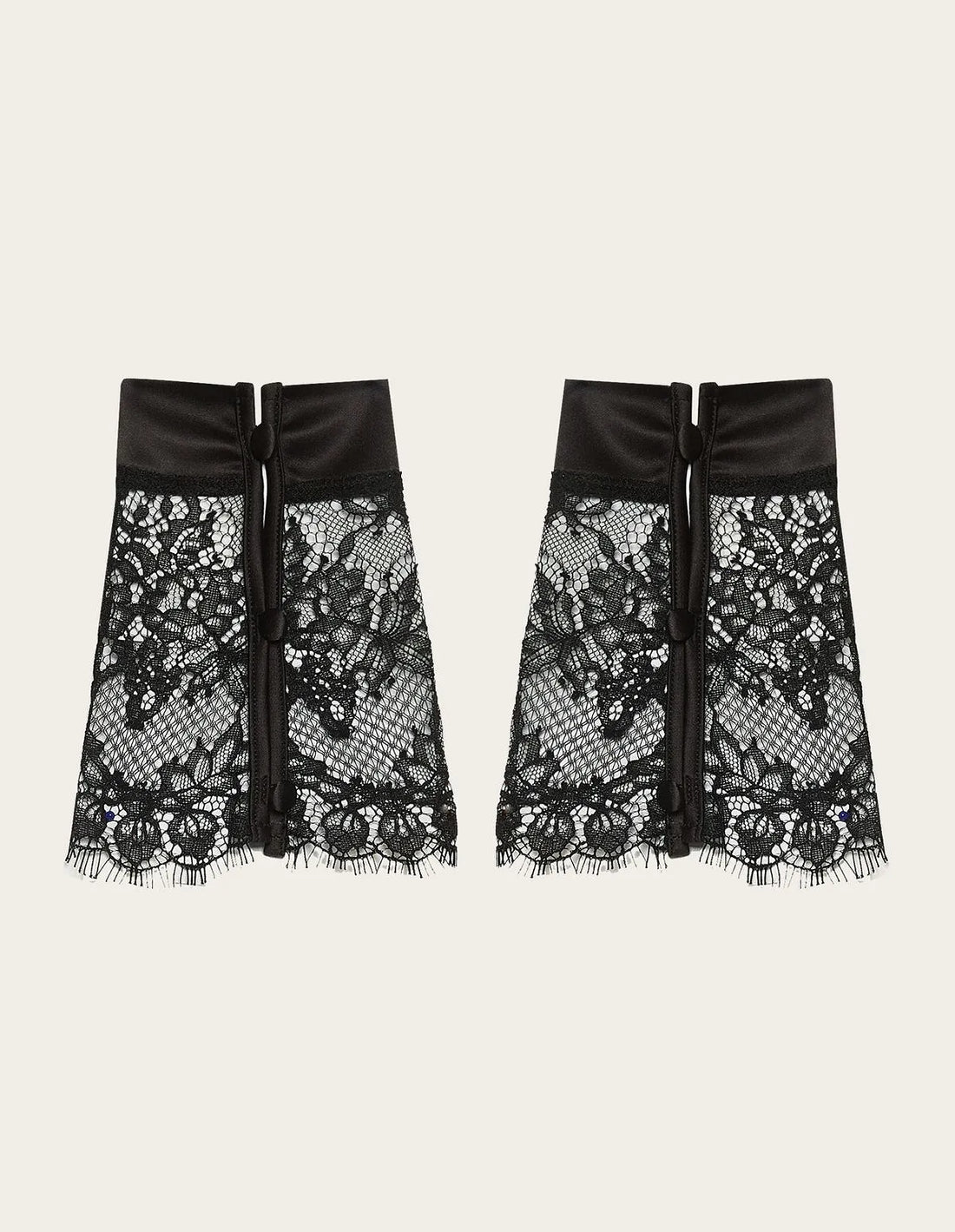 Yamamay_Black_Lace Mask and Gloves Set with Cutout Details Ð Priv� Kylie_SCTD183001_072_06