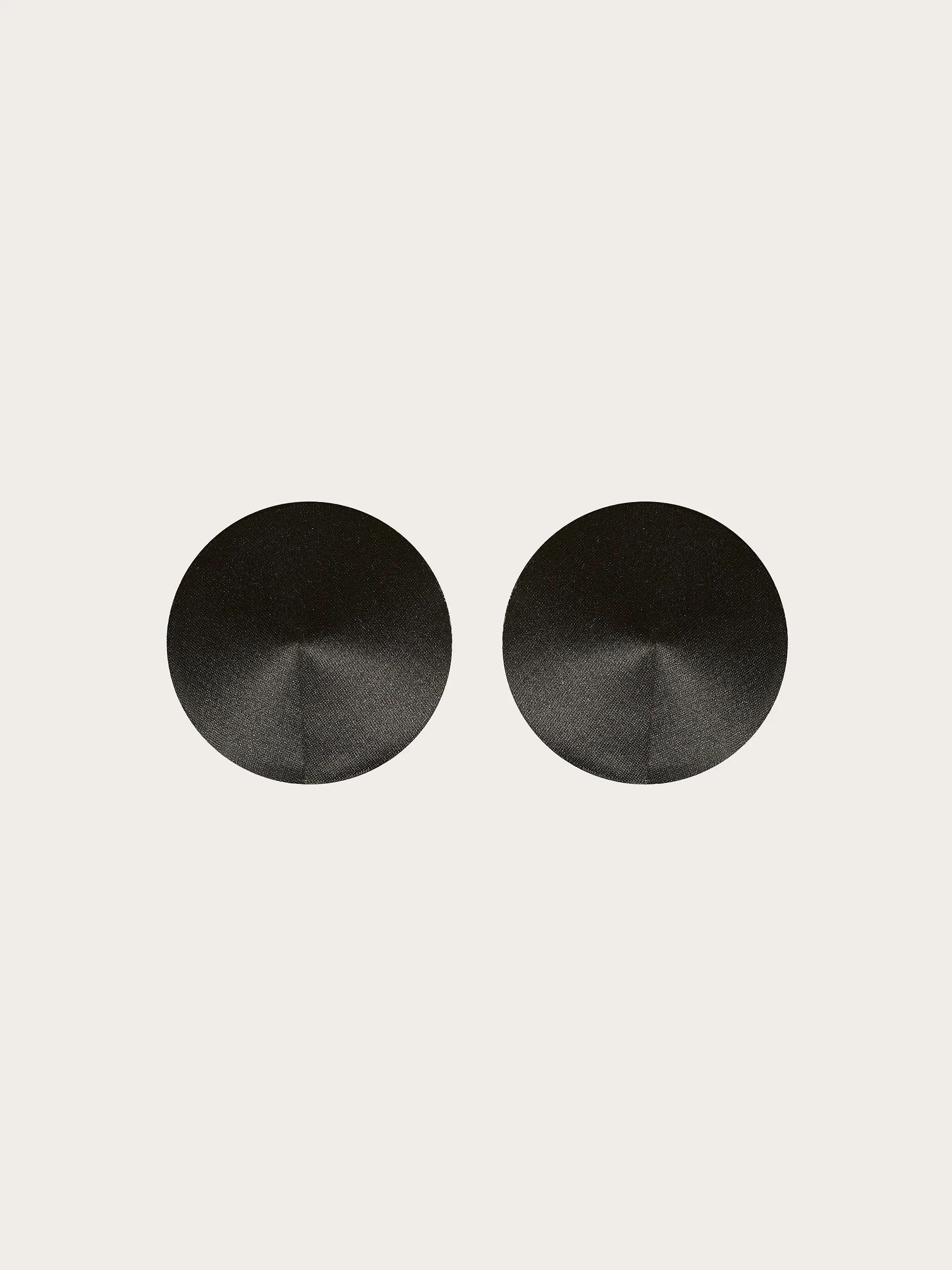Yamamay_Black_Adhesive Nipple Covers in Satin - Priv� Frivolous_SCTD191003_072_03