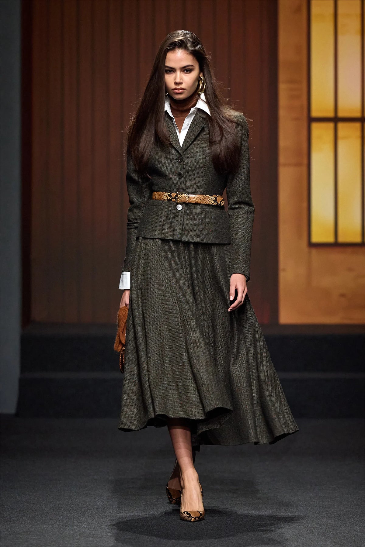 Luisa Spagnoli Var Spin Verde Bosco Women Sospiri Cropped Blazer - Fashion Show SKU: SOSPIRI_3370 Image 06
