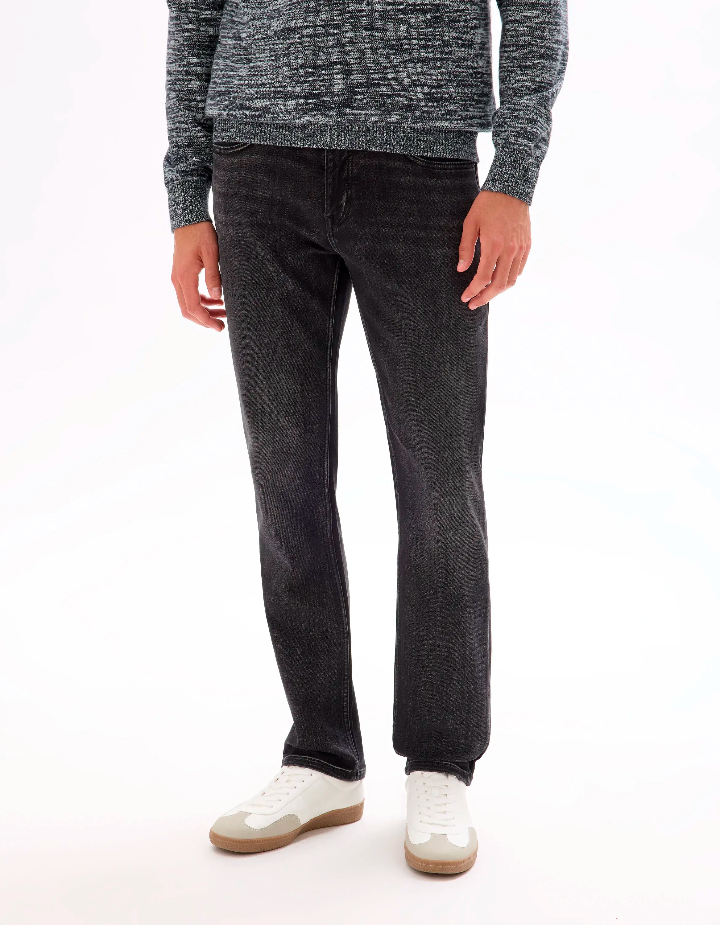 Celio_Washed Black_C.35 Straight Stretch Knit 3-Length Jeans_STLMAILLE_WASHED BLACK_01