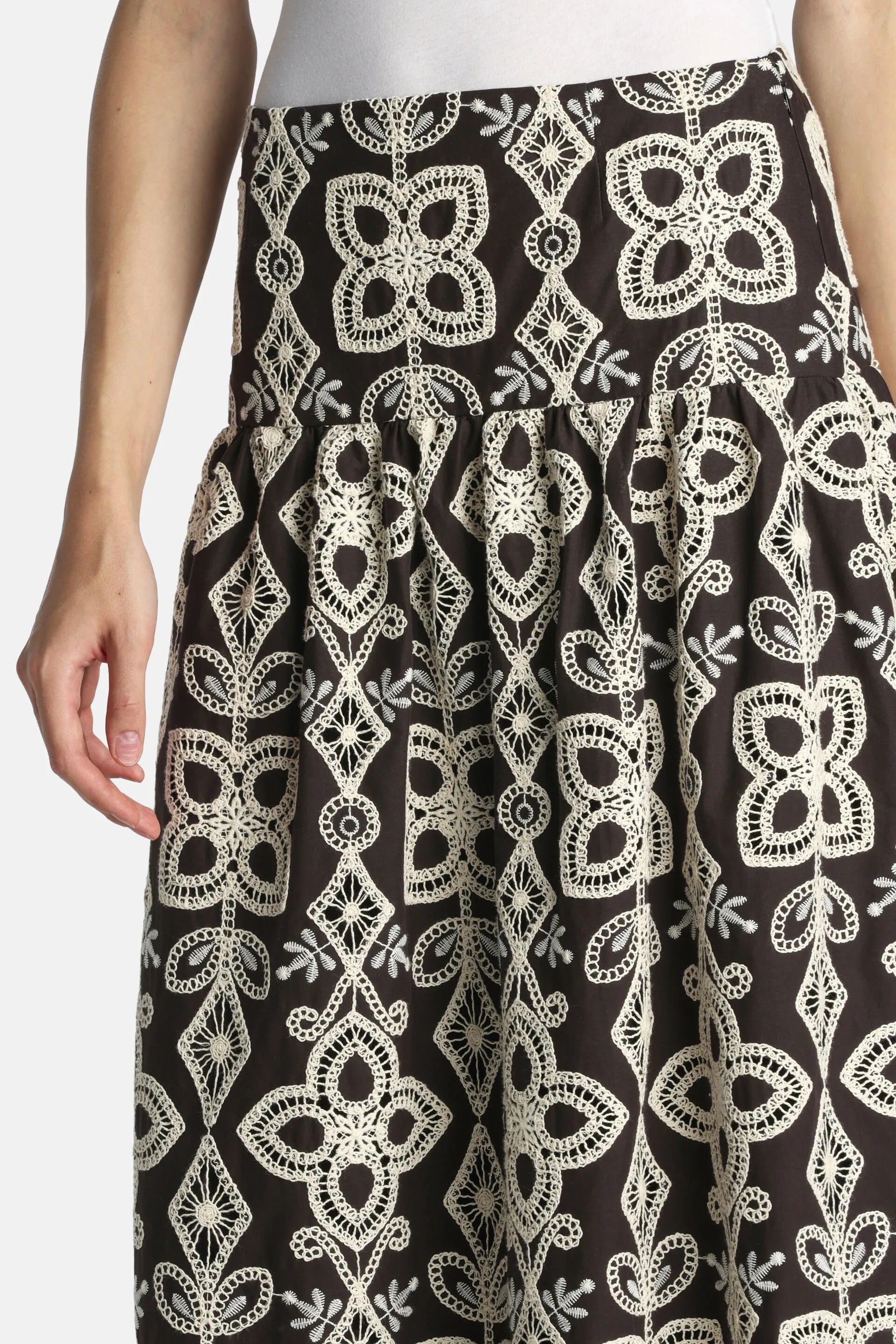 Luisa Spagnoli Var Nero Avorio Women Tabulato - Embroidered Maxi Skirt SKU: TABULATO_4543 Image 03